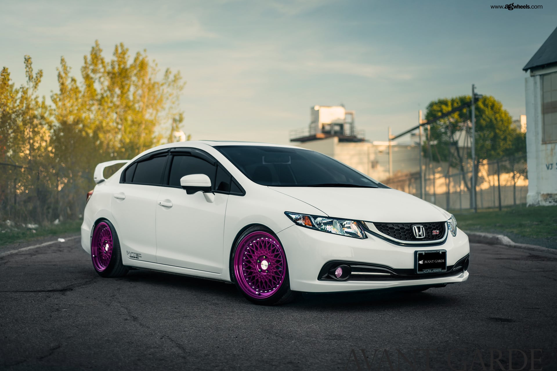 Front Bumper with Fog Lights on White Honda Civic Si - Photo by Avant Garde Wheels