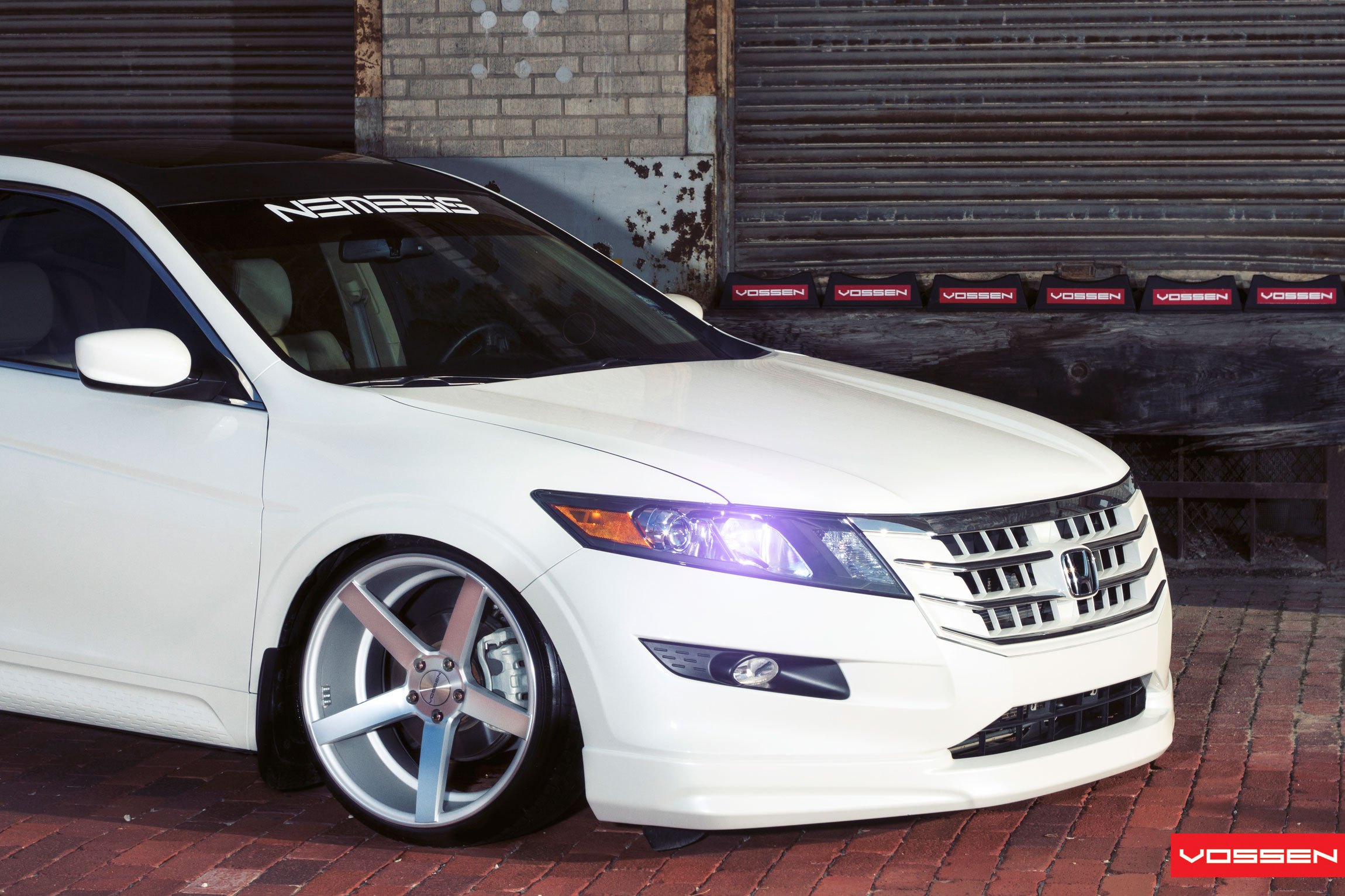 Honda Accord White Wheels