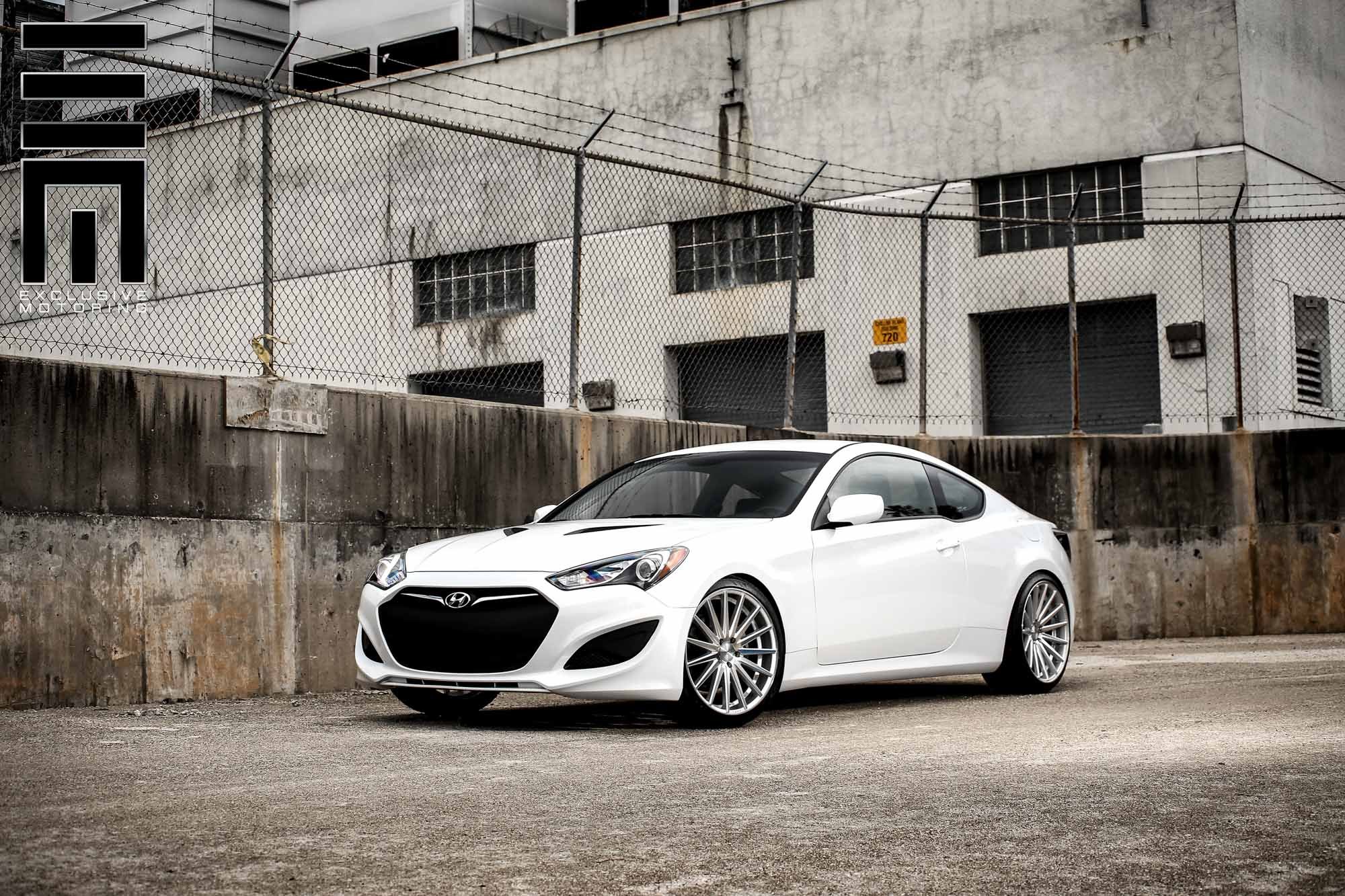 M2 silver. Vossen vfs2 серебро. Vossen vfs2 серебро Solaris. Хендай Генезис на Воссен. Hyundai VFS 2.