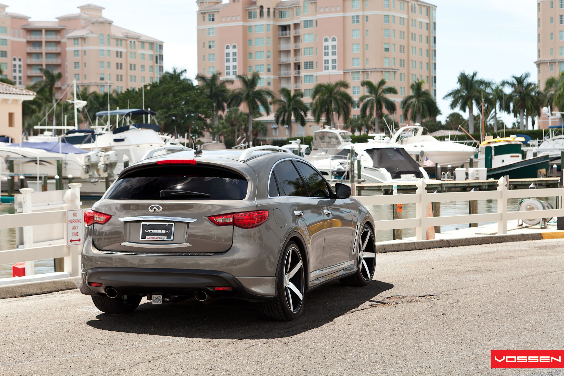 Gray Metallic Infiniti FX35 Roofline Spoiler with Light - Photo by Vossen