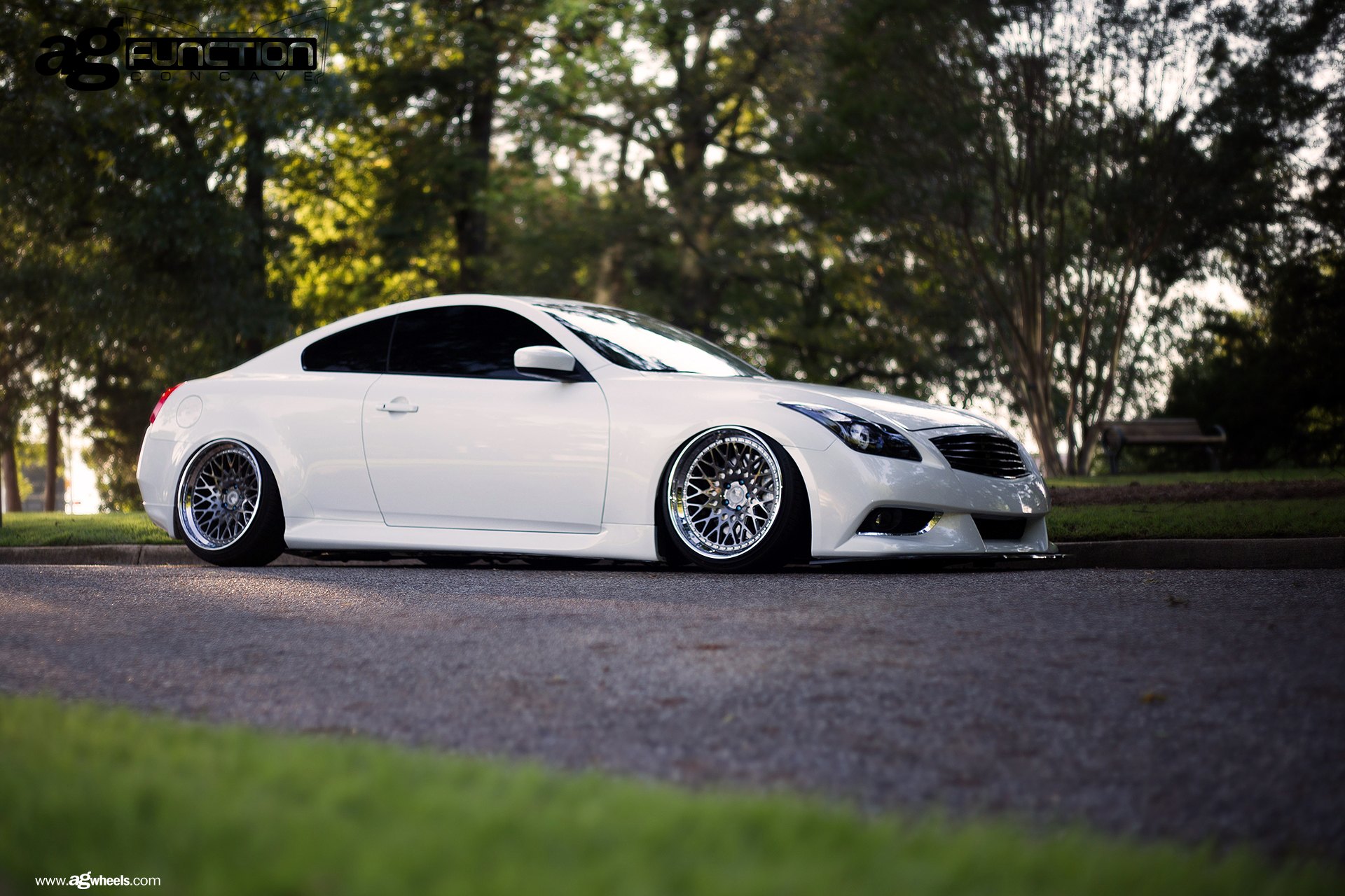 Infiniti g37 Coupe White