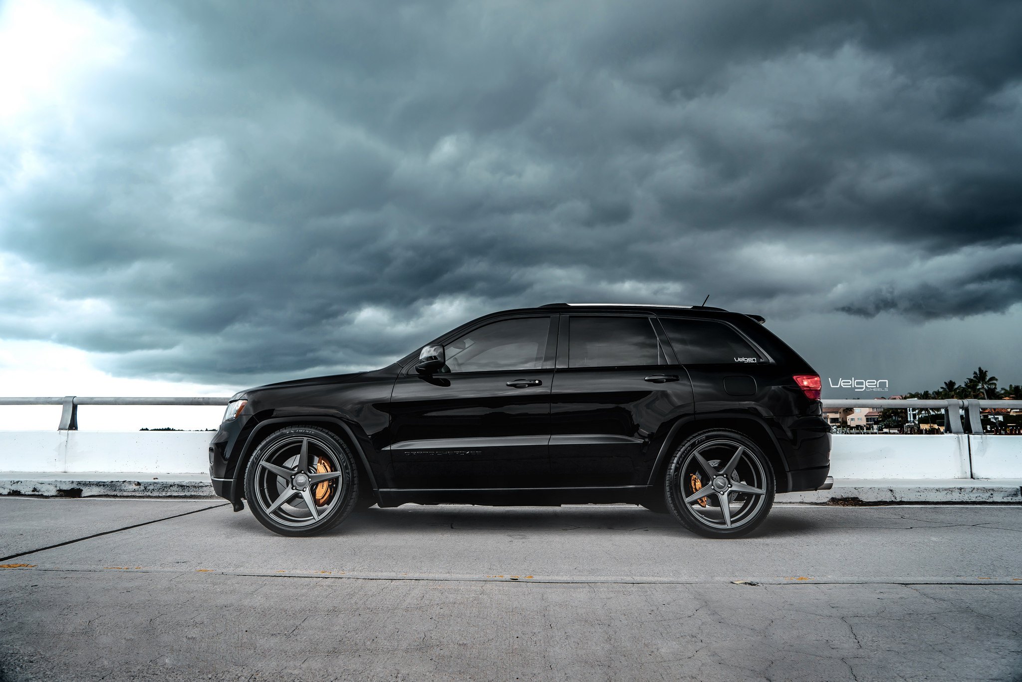 Jeep srt8 Vossen Wheels