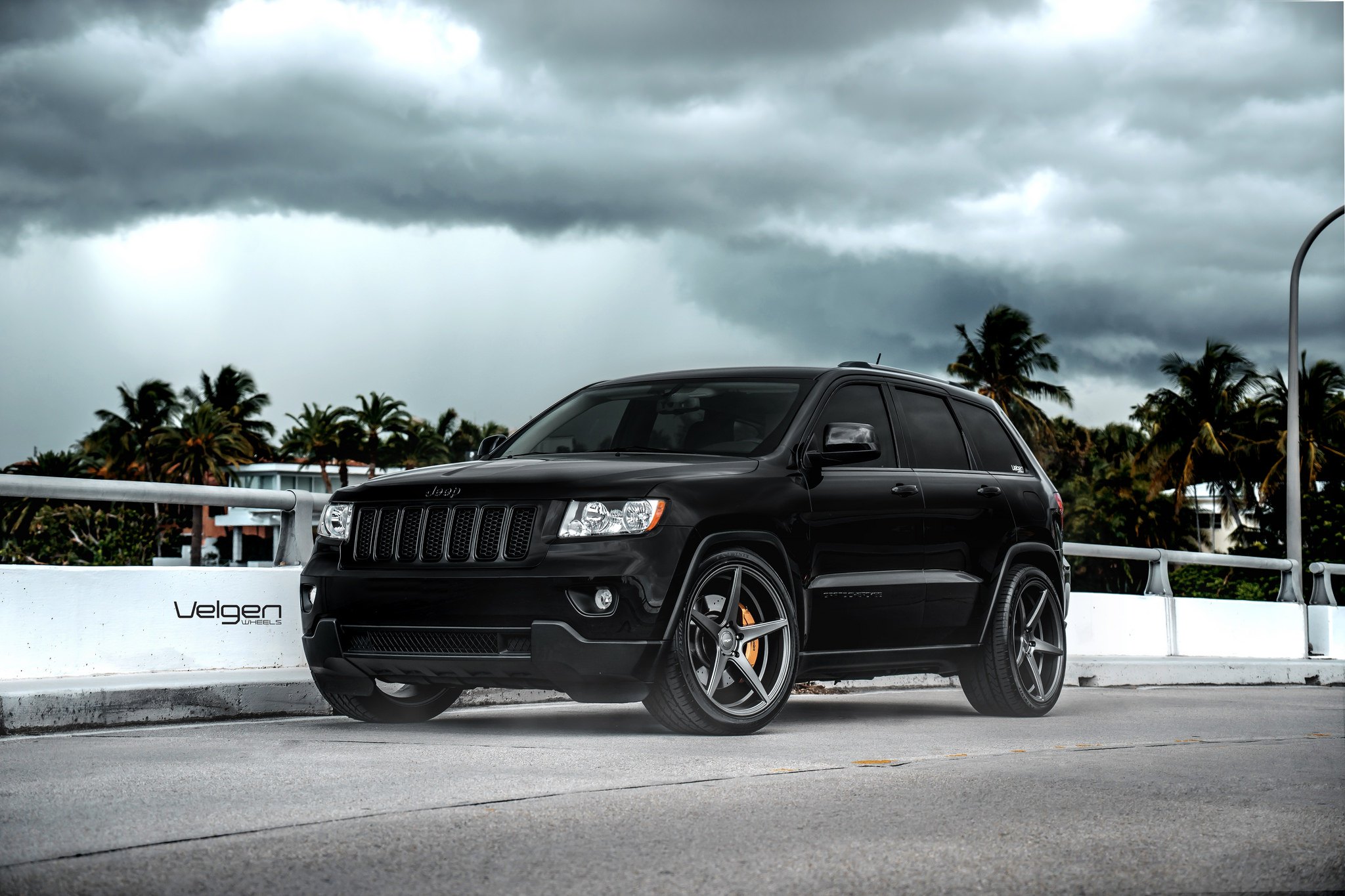 grand cherokee srt 8