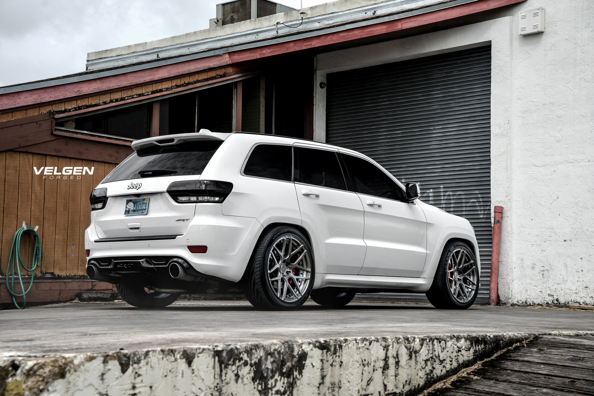 Jeep Grand Cherokee wk2 Р±РµР»С‹Р№