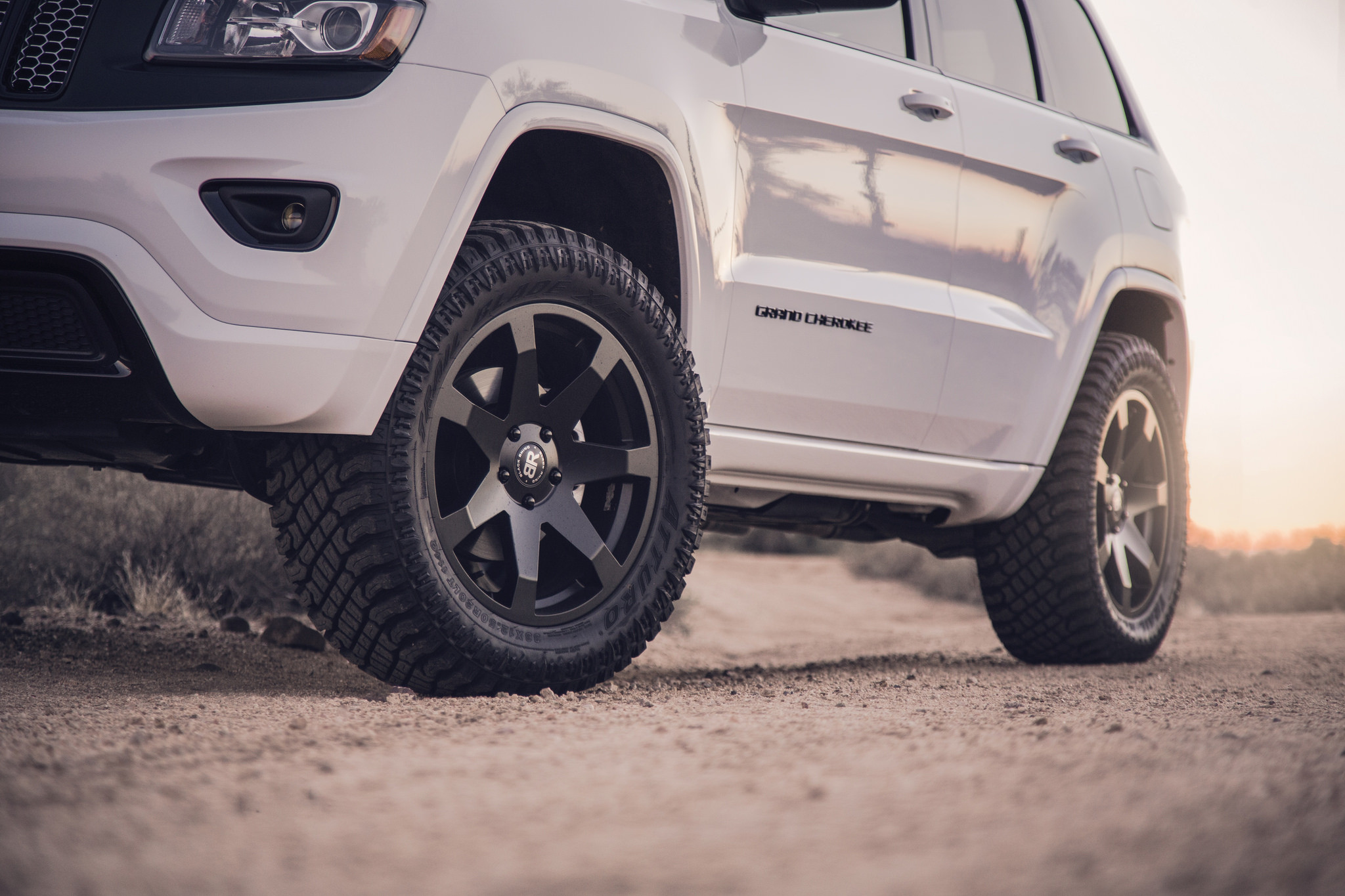 Black Rhino Off-road Wheels on Jeep Grand Cherokee - Photo by Black Rhino