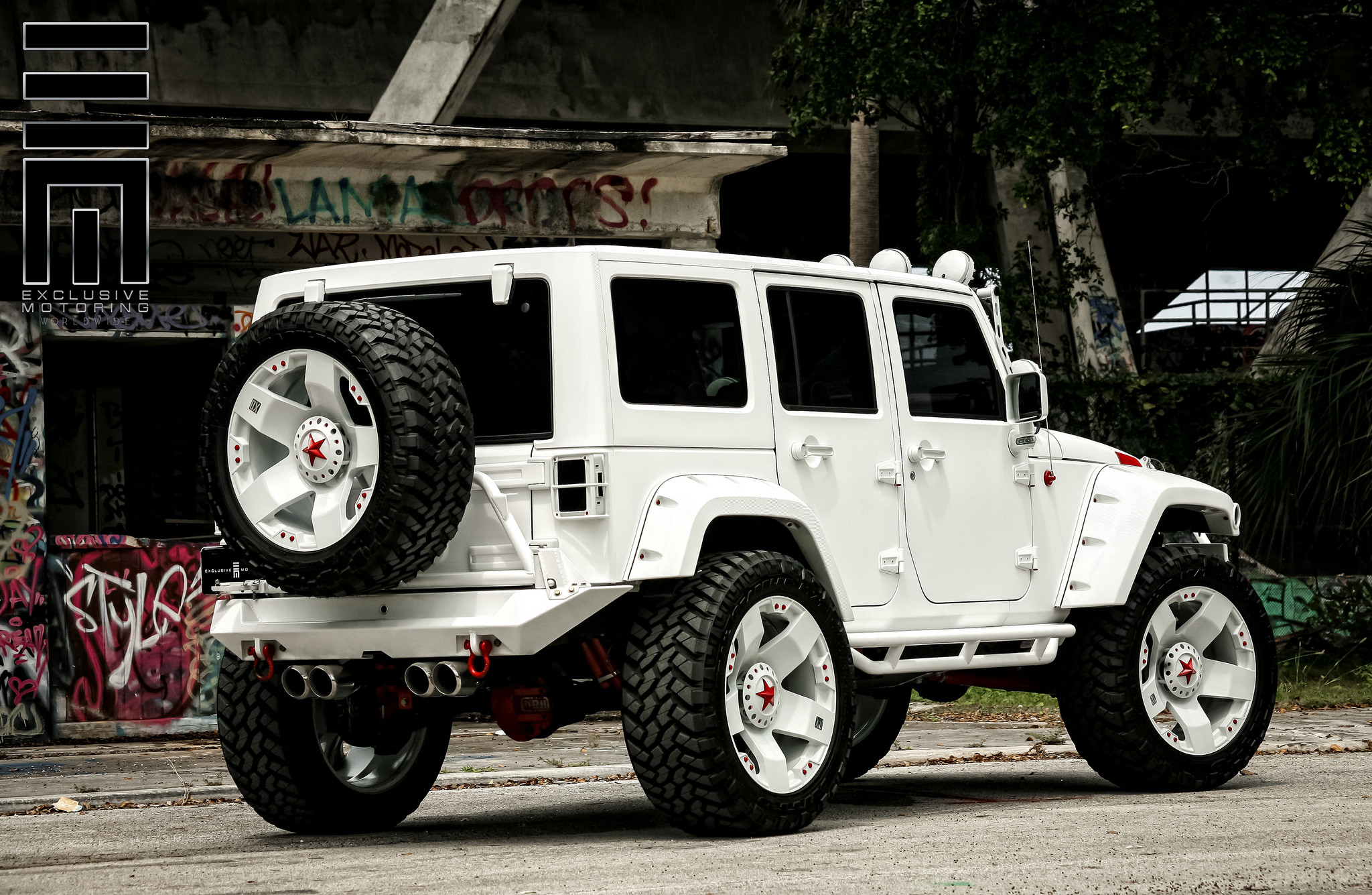 White Custom Painted JK Wrangler Unlimited on XD Rims - Photo by Exclusive Motoring