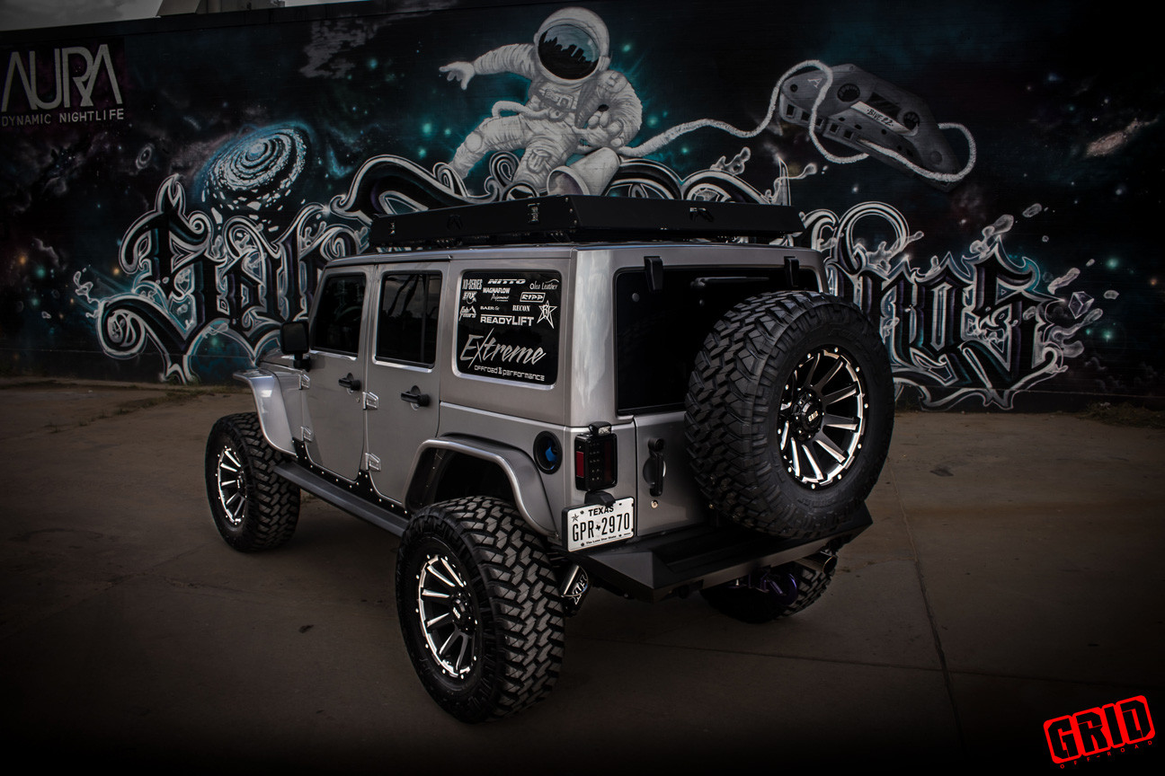 Lifted Jeep Wrangler With Roof Rack - Photo by Grid Off-road