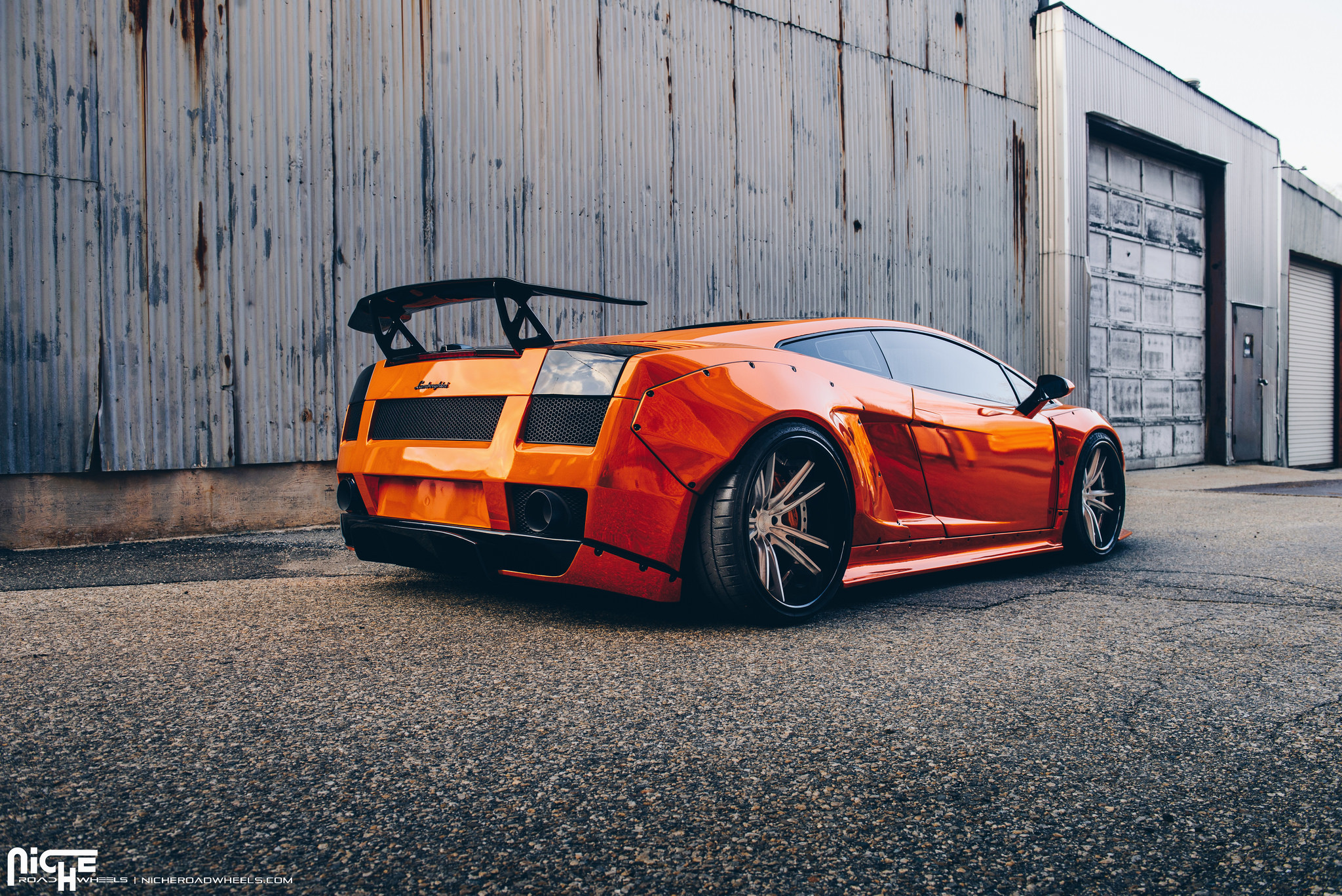 Lamborghini Gallardo With Wide Fenders - Photo by Niche