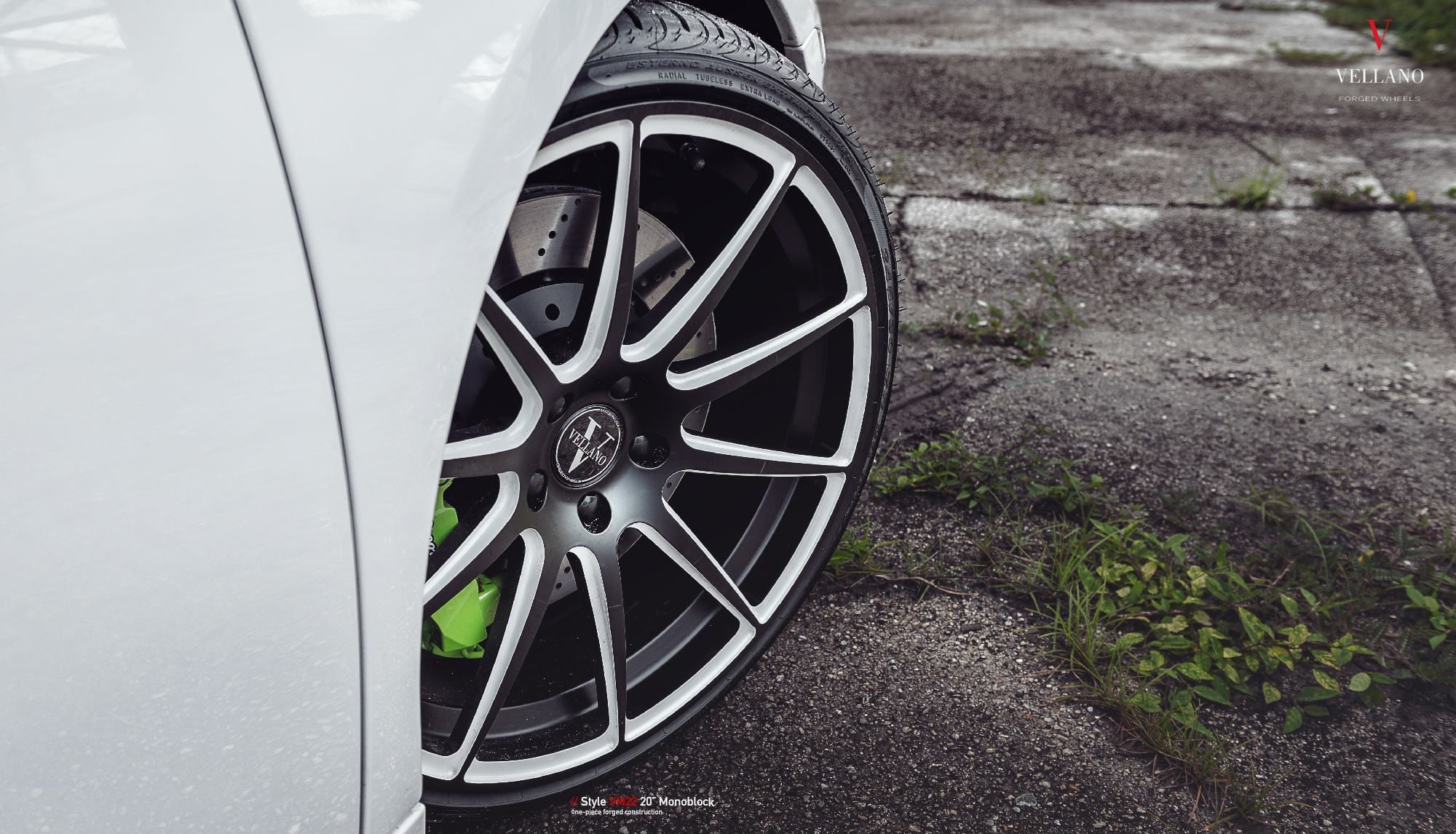White Lamborghini Gallardo with VM22 Vellano Rims - Photo by Vellano