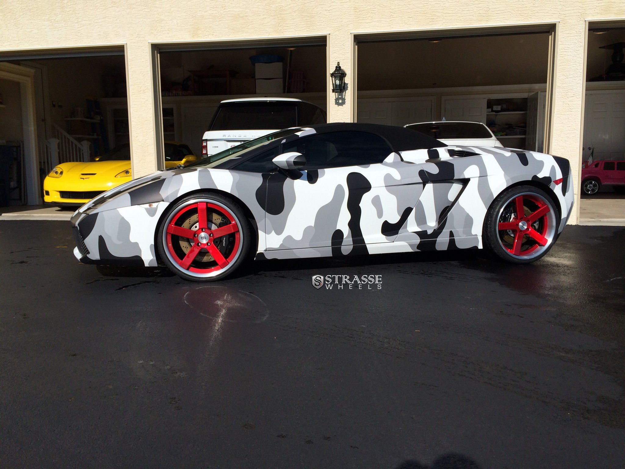Custom Camo Paint on Stylish Lamborghini Gallardo | CARiD.com Gallery, image size:2048x1536