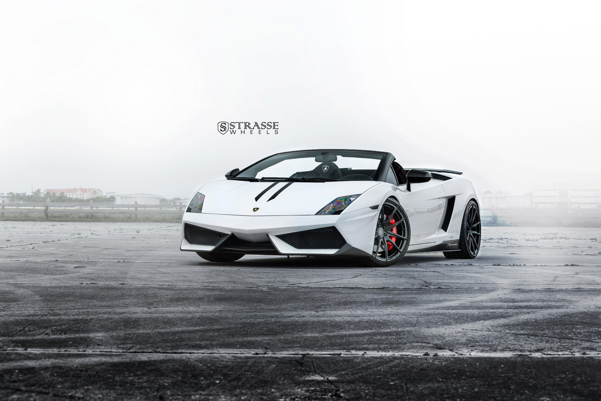 White Convertible Lamborghini Gallardo with Black Accents - Photo by Strasse Forged