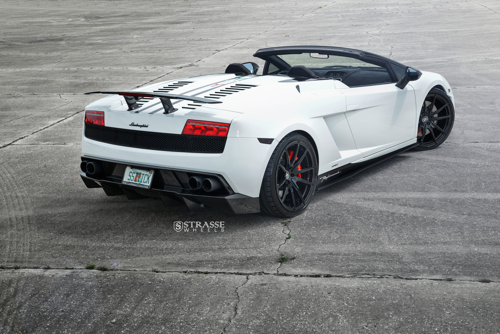White Lamborghini Gallardo Carbon Fiber Rear Diffuser - Photo by Strasse Forged