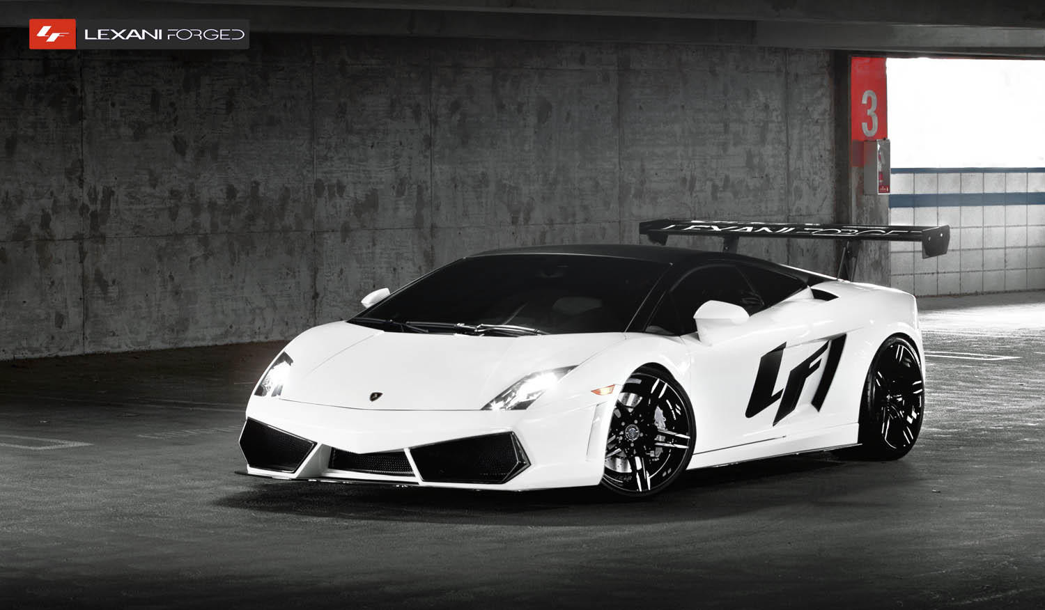Custom Large Sport Wing Spoiler on Lamborghini Gallardo - Photo by Lexani