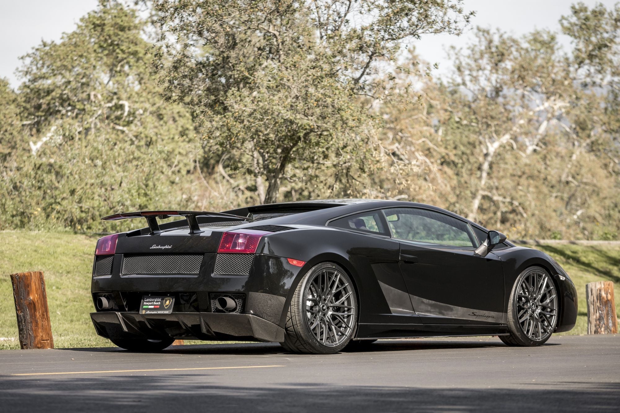 Black Lamborghini Gallardo with Aftermarket Rear Spoiler - Photo by Vorstiner