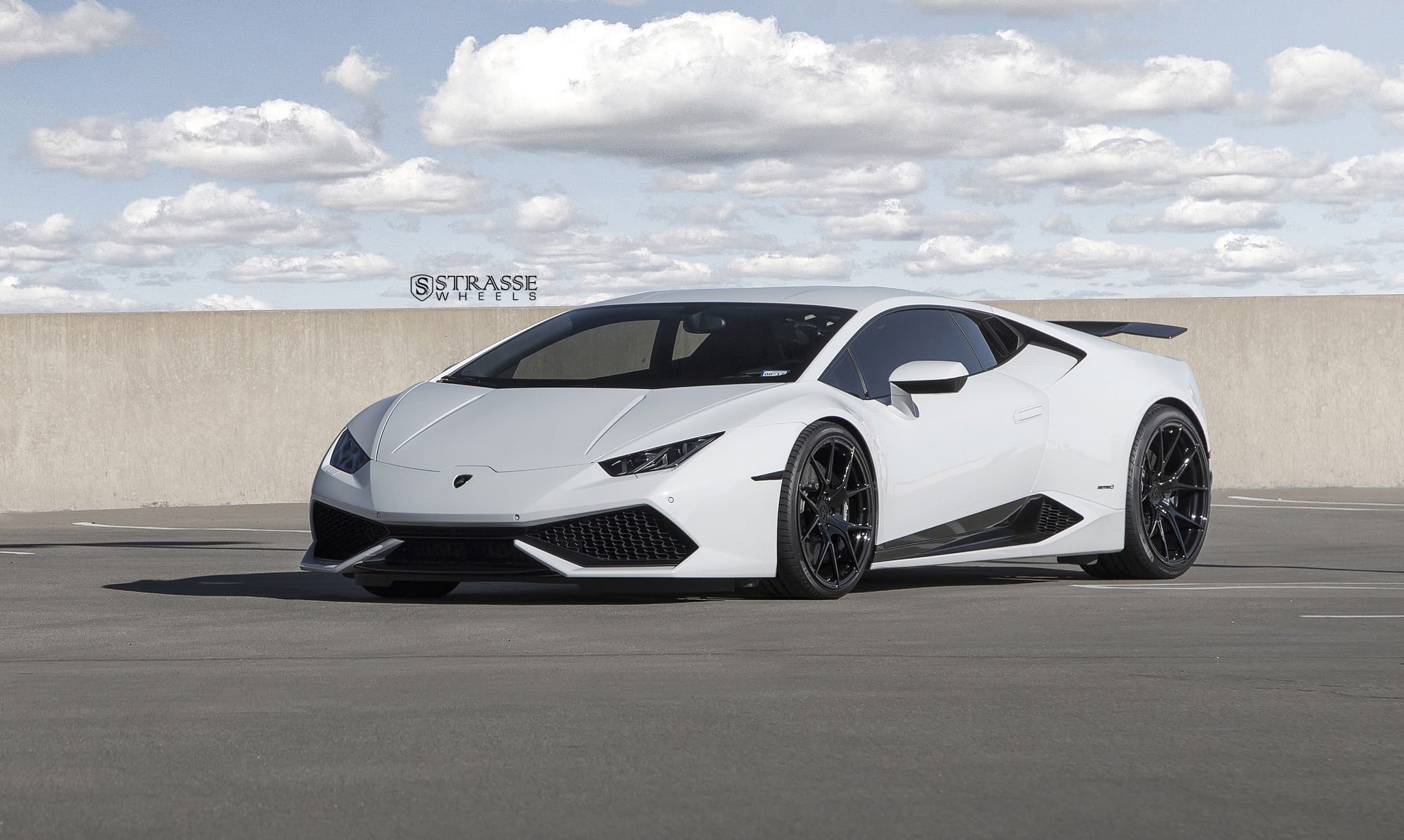 Custom White Lamborghini Huracan Side Scoops - Photo by Strasse Forged