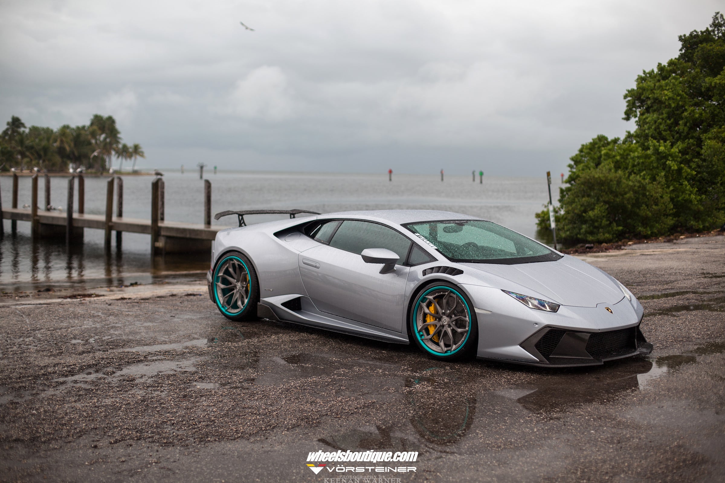 Custom Side Skirts on Gray Lamborghini Huracan - Photo by Vorstiner
