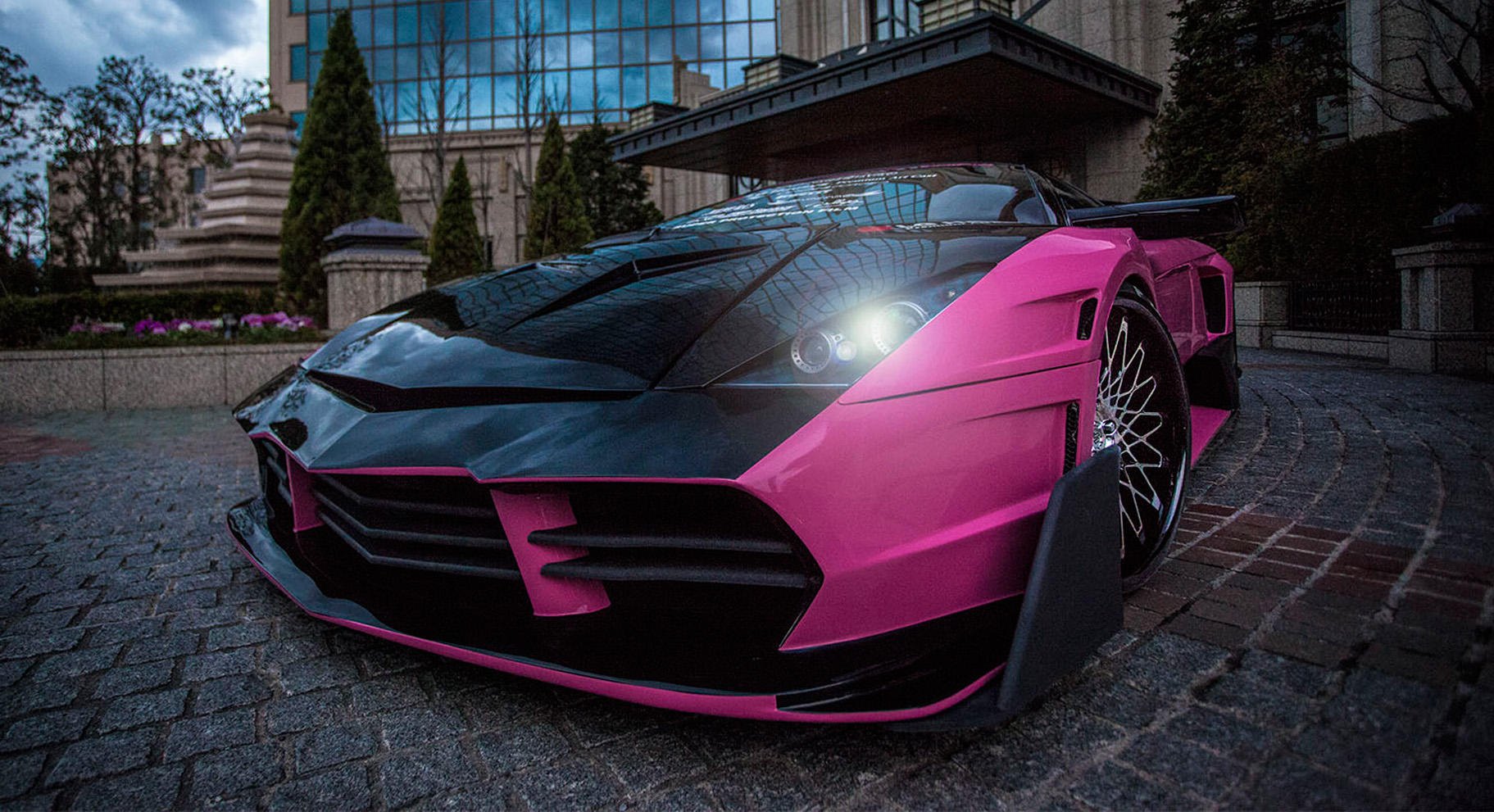 Lamborghini Murcielago розовая