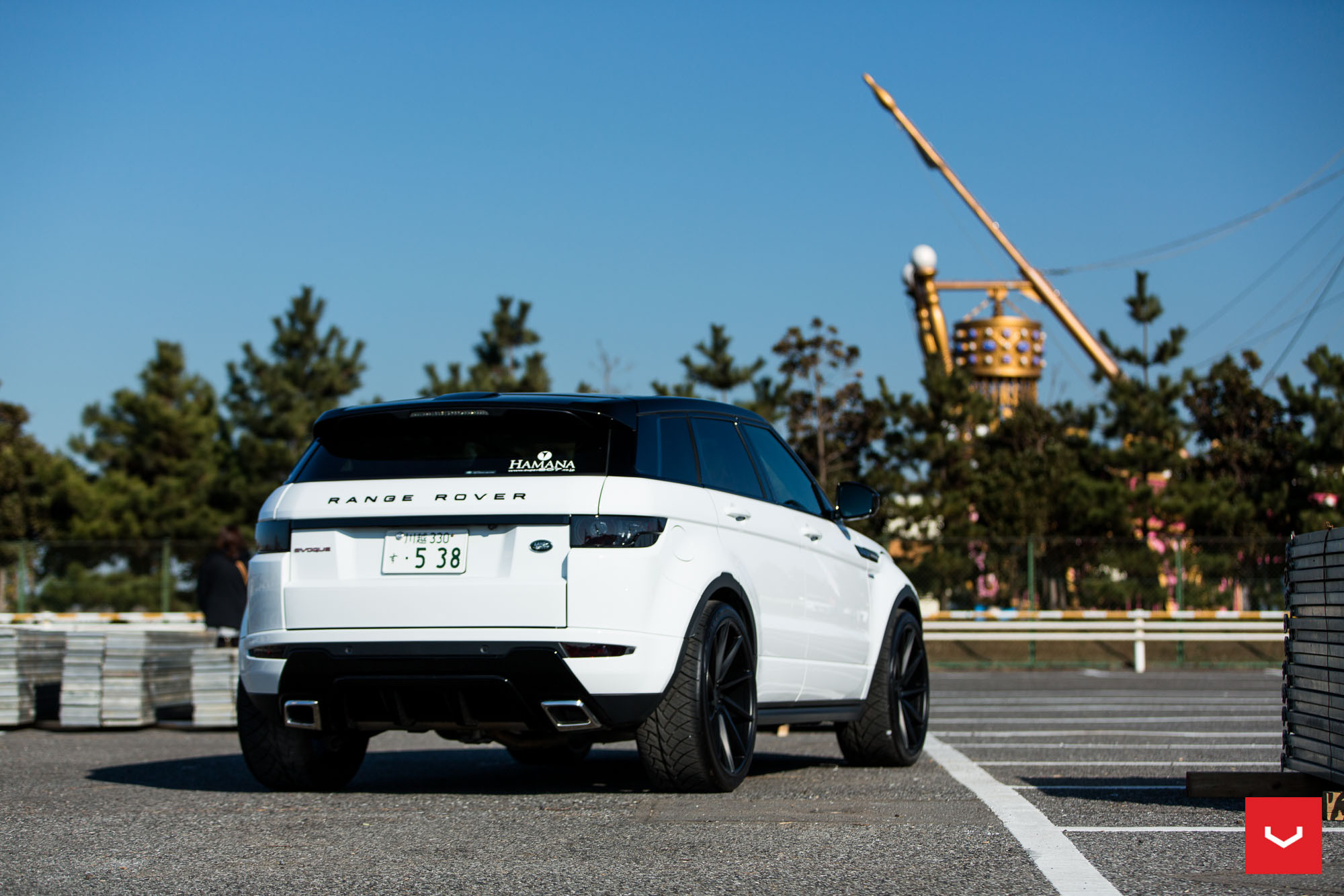 Stanced Range Rover Evoque - Photo by Vossen