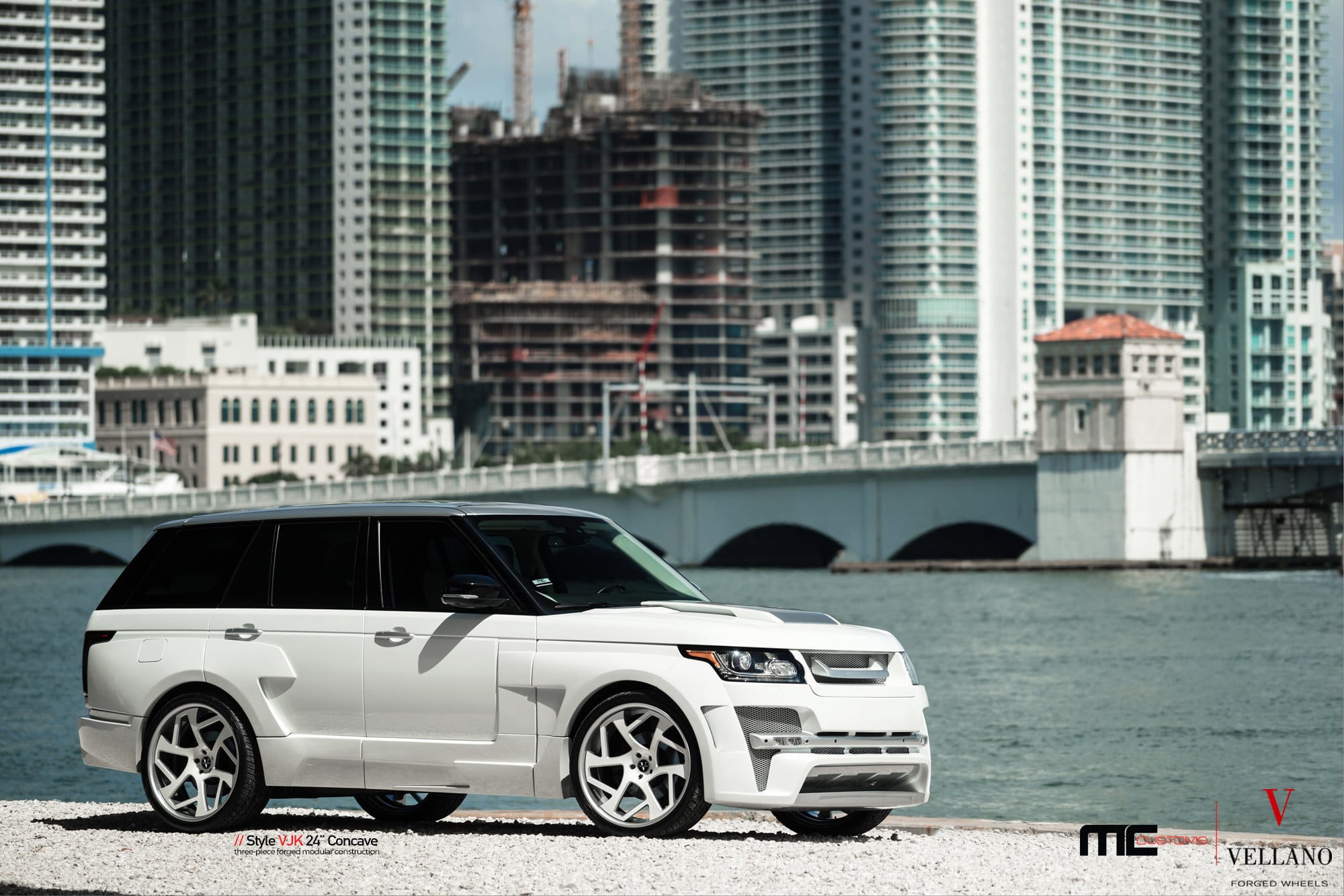 White Range Rover with Aftermarket Side Skirts - Photo by Vellano