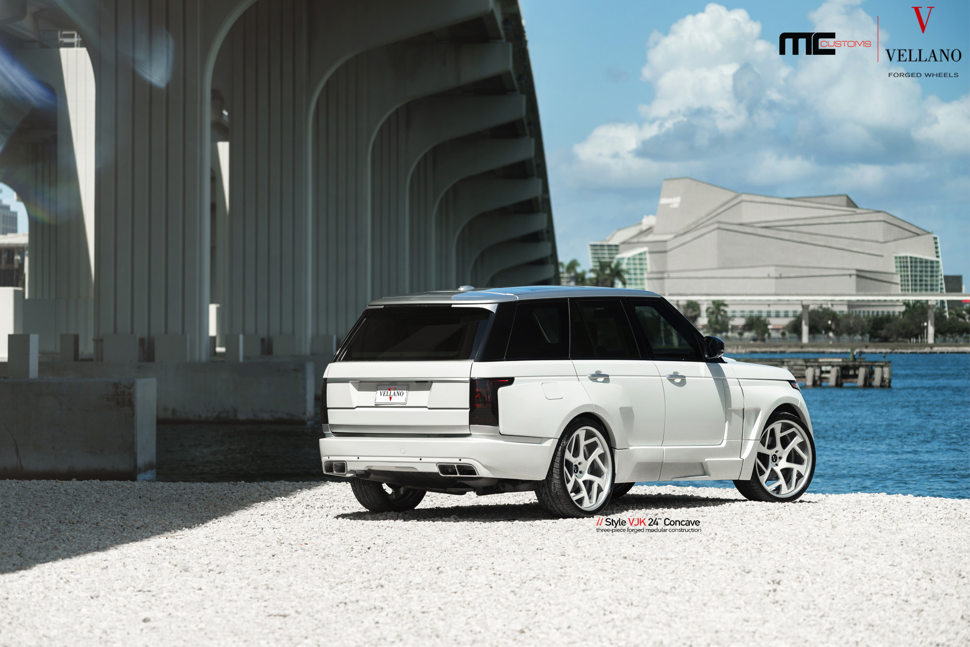 Roofline Spoiler with Light on White Range Rover - Photo by Vellano