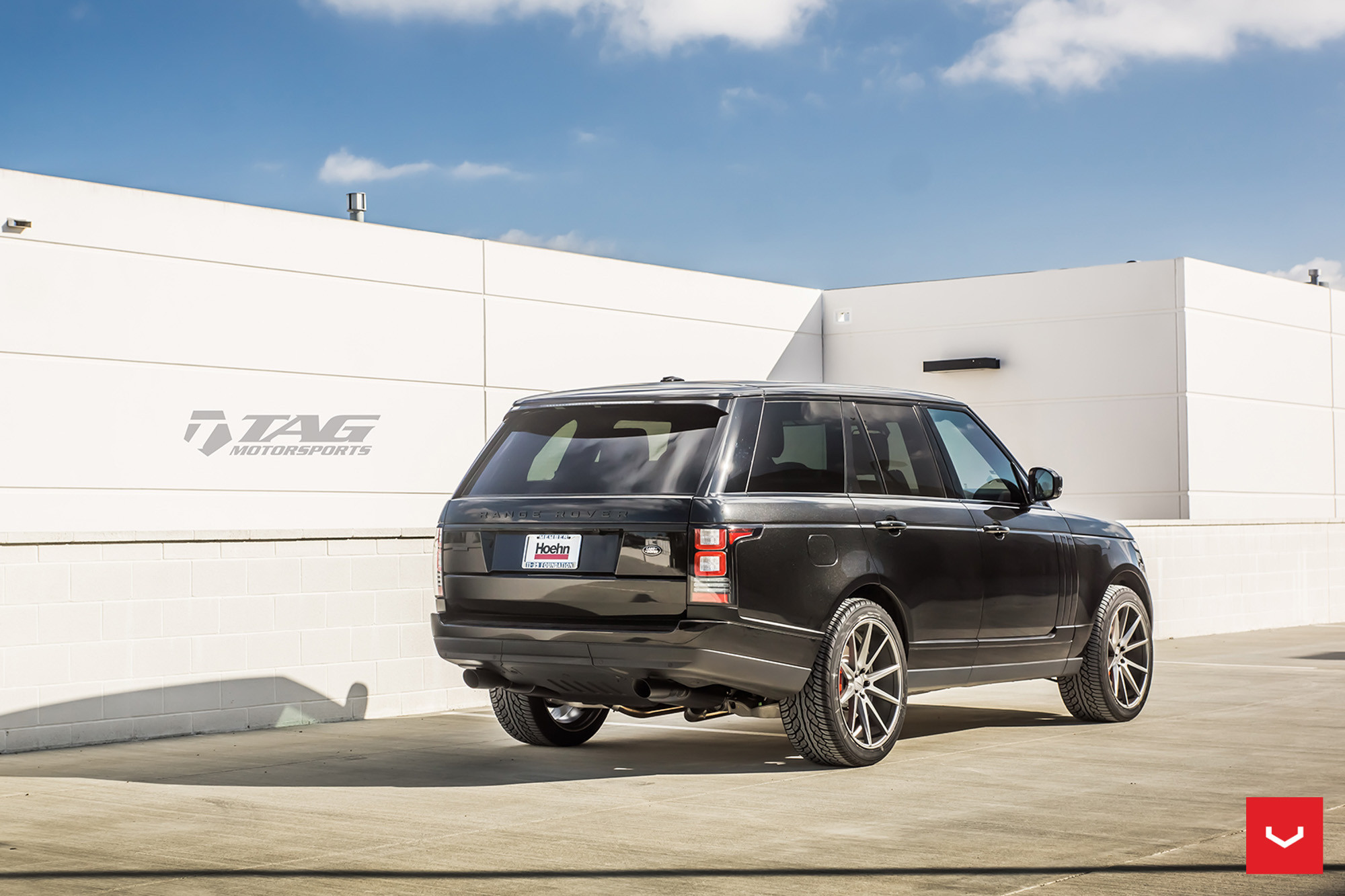Range Rover Custom Wheels - Photo by Vossen