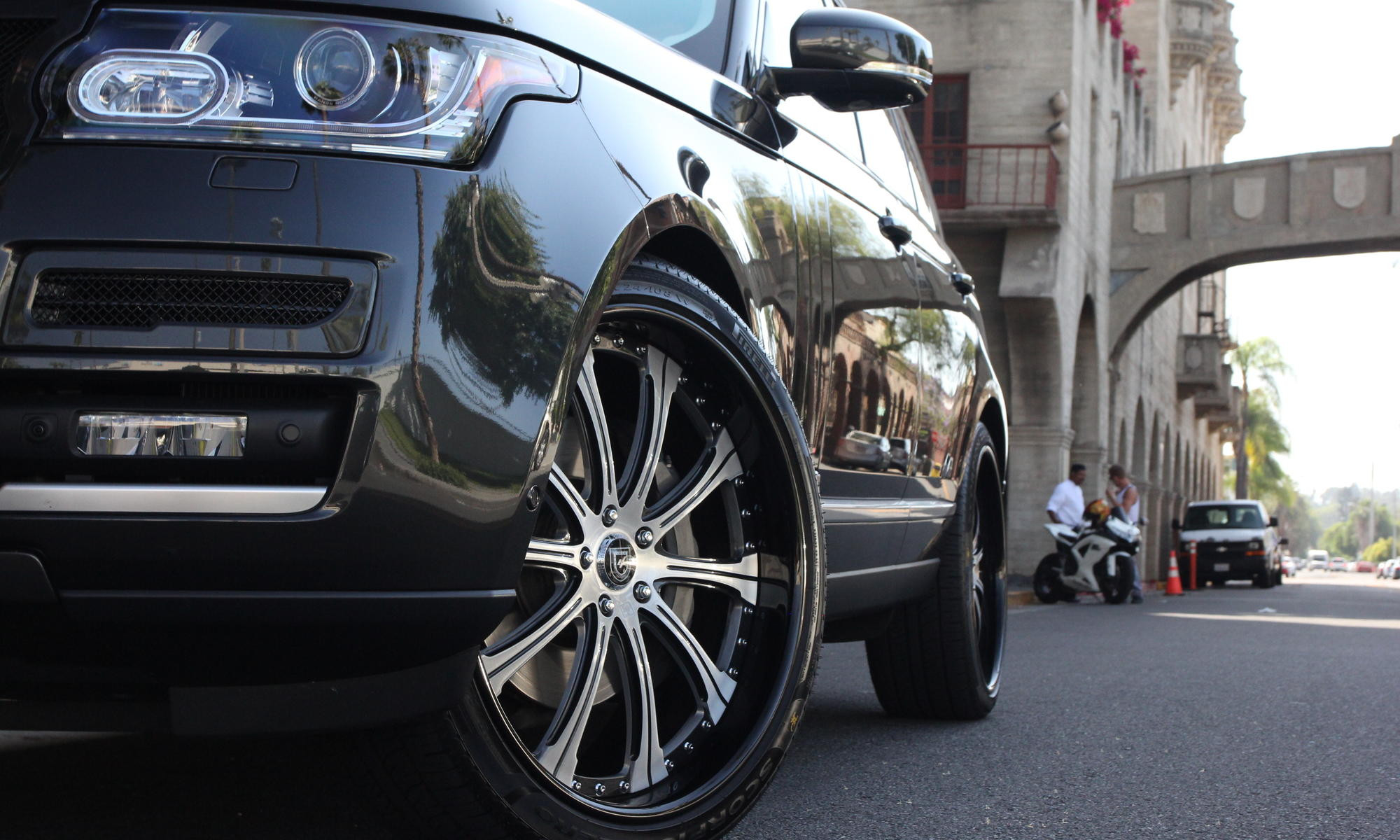 Black Range Rover with Aftermarket LED Headlights - Photo by Lexani