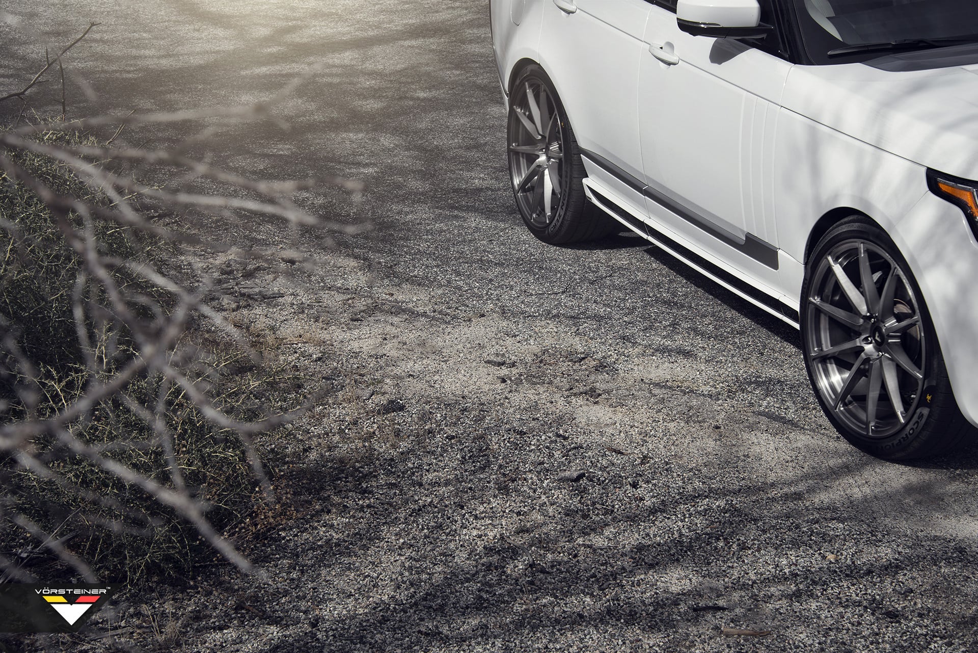 Custom White Range Rover Side Skirts - Photo by Vorstiner