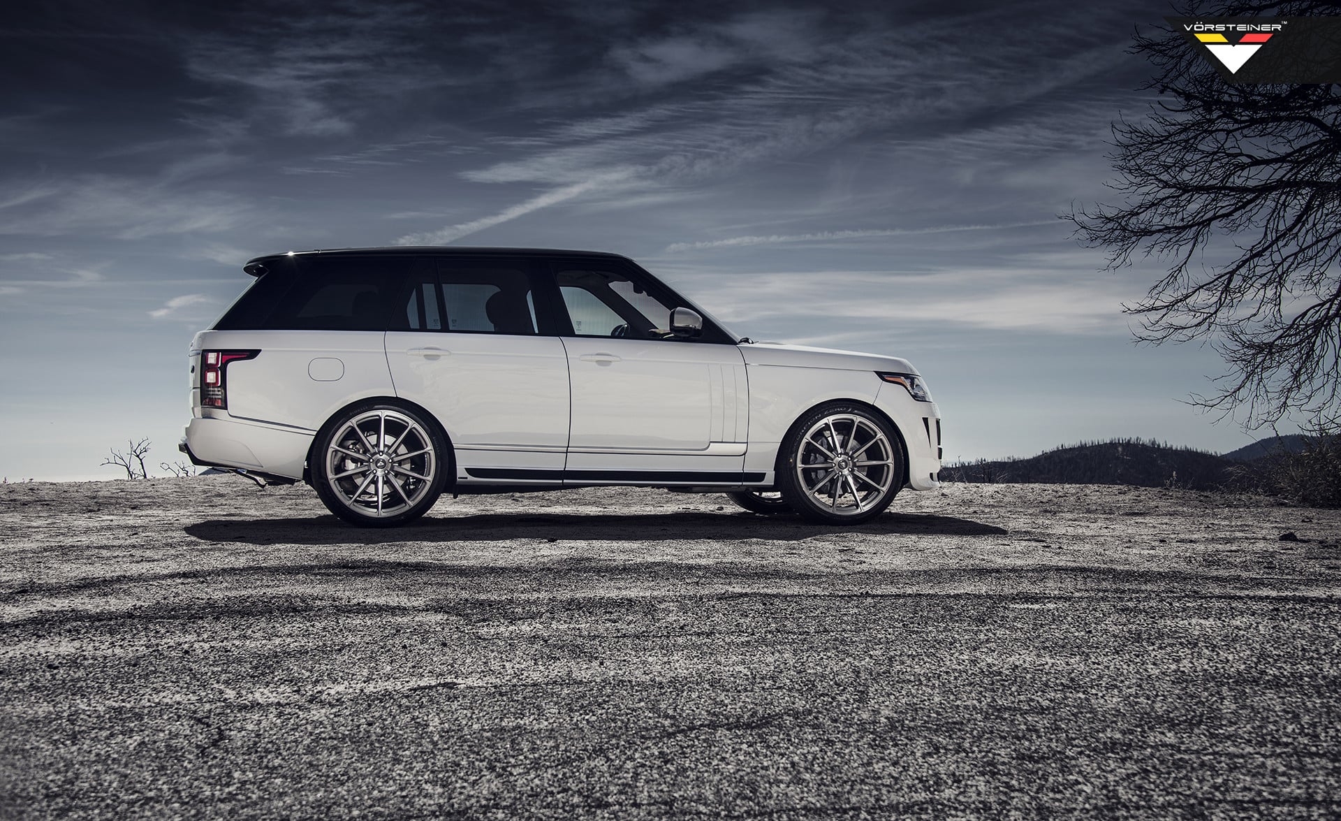 Silver Vorsteiner Rims on White Range Rover - Photo by Vorstiner