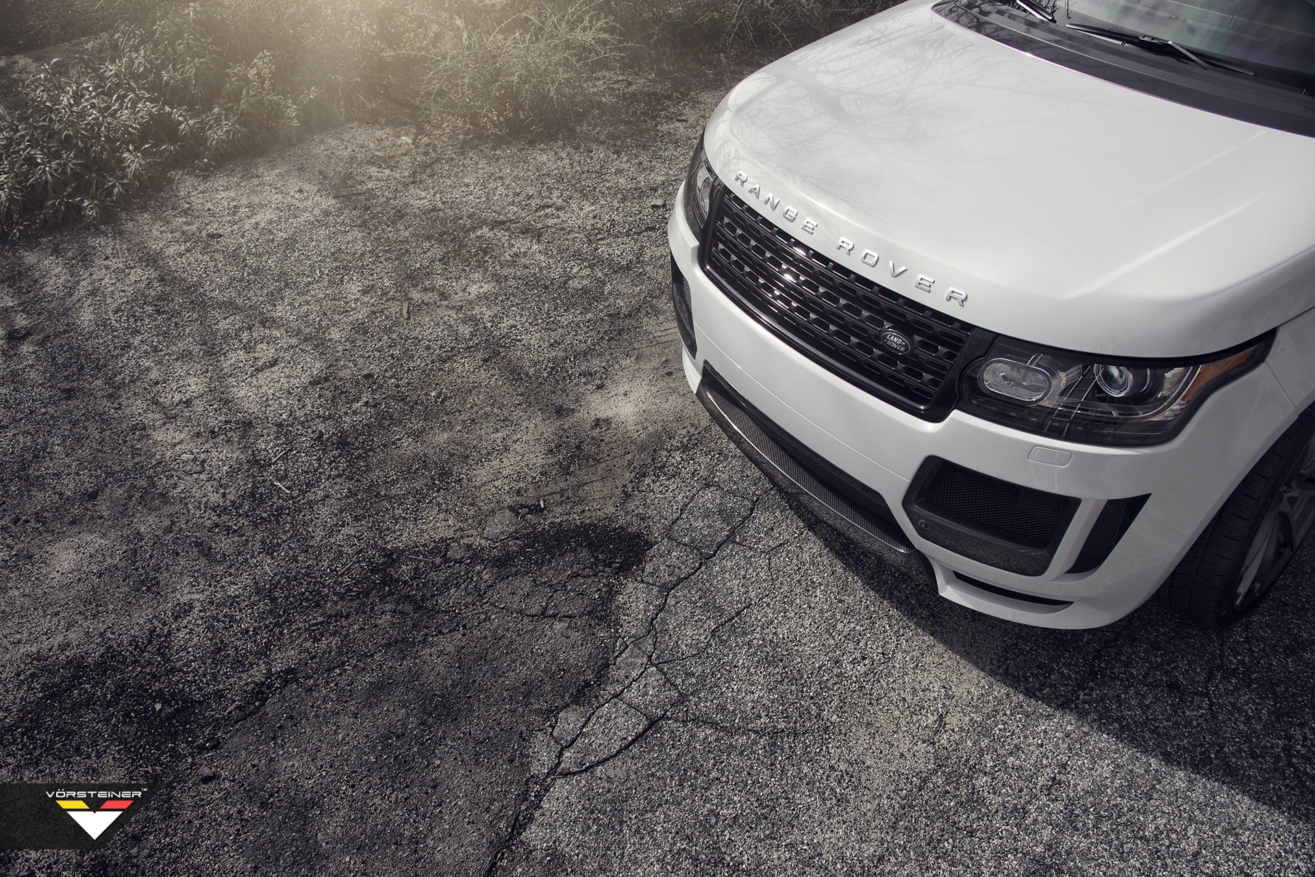 Carbon Fiber Front Lip on White Range Rover - Photo by Vorstiner