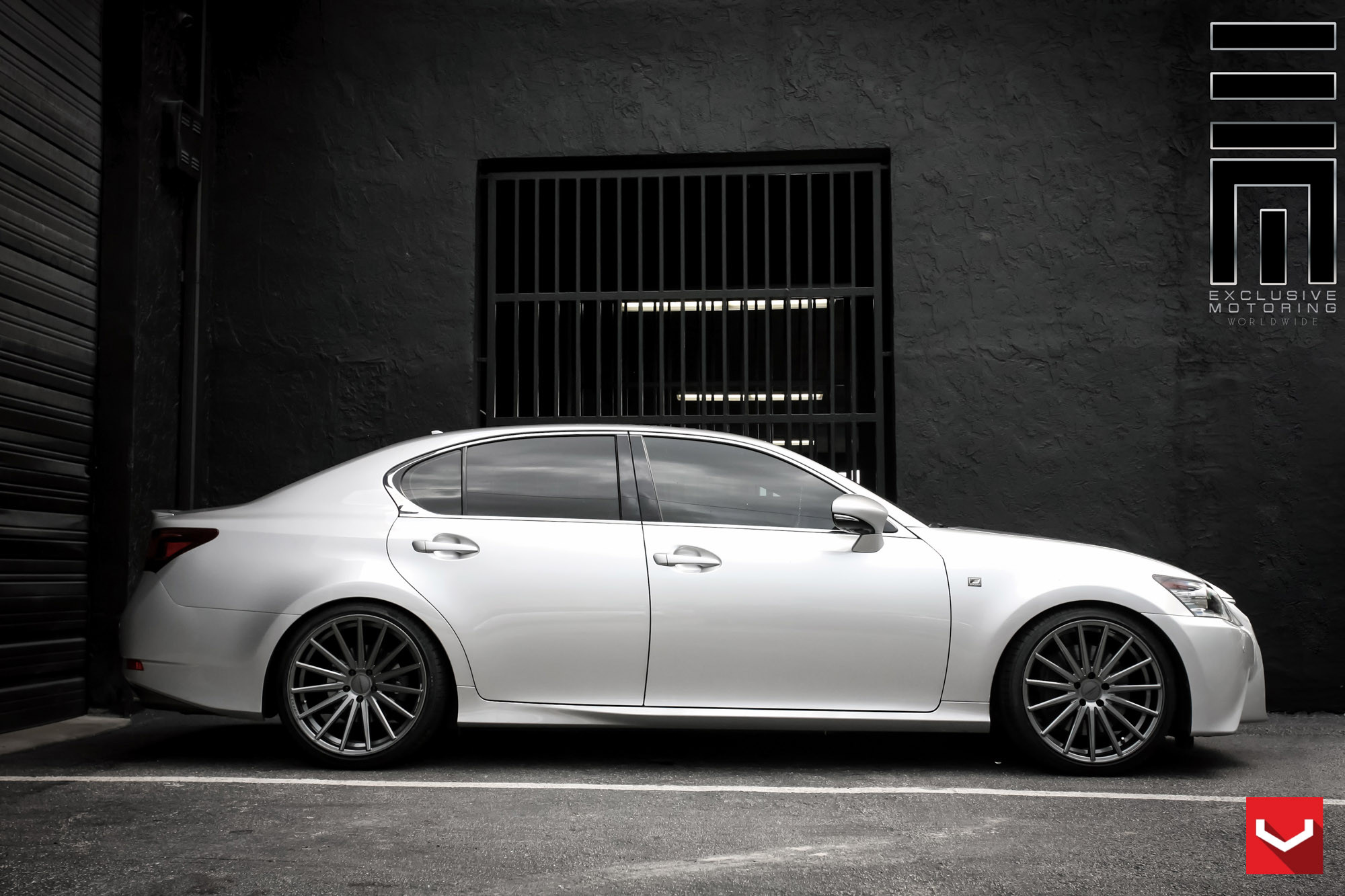 White Lexus GS with Gunmetal Vossen VFS Rims - Photo by Vossen