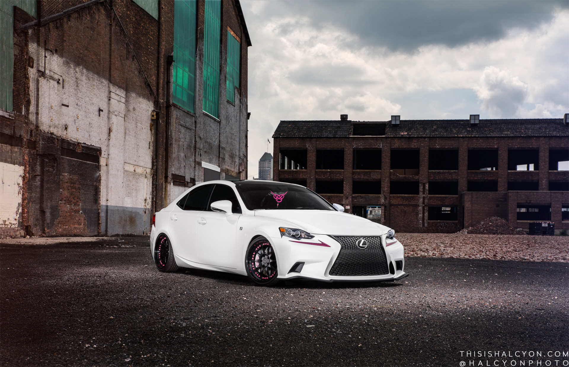 White Lexus IS with Black Avant Garde Rims - Photo by Avant Garde Wheels