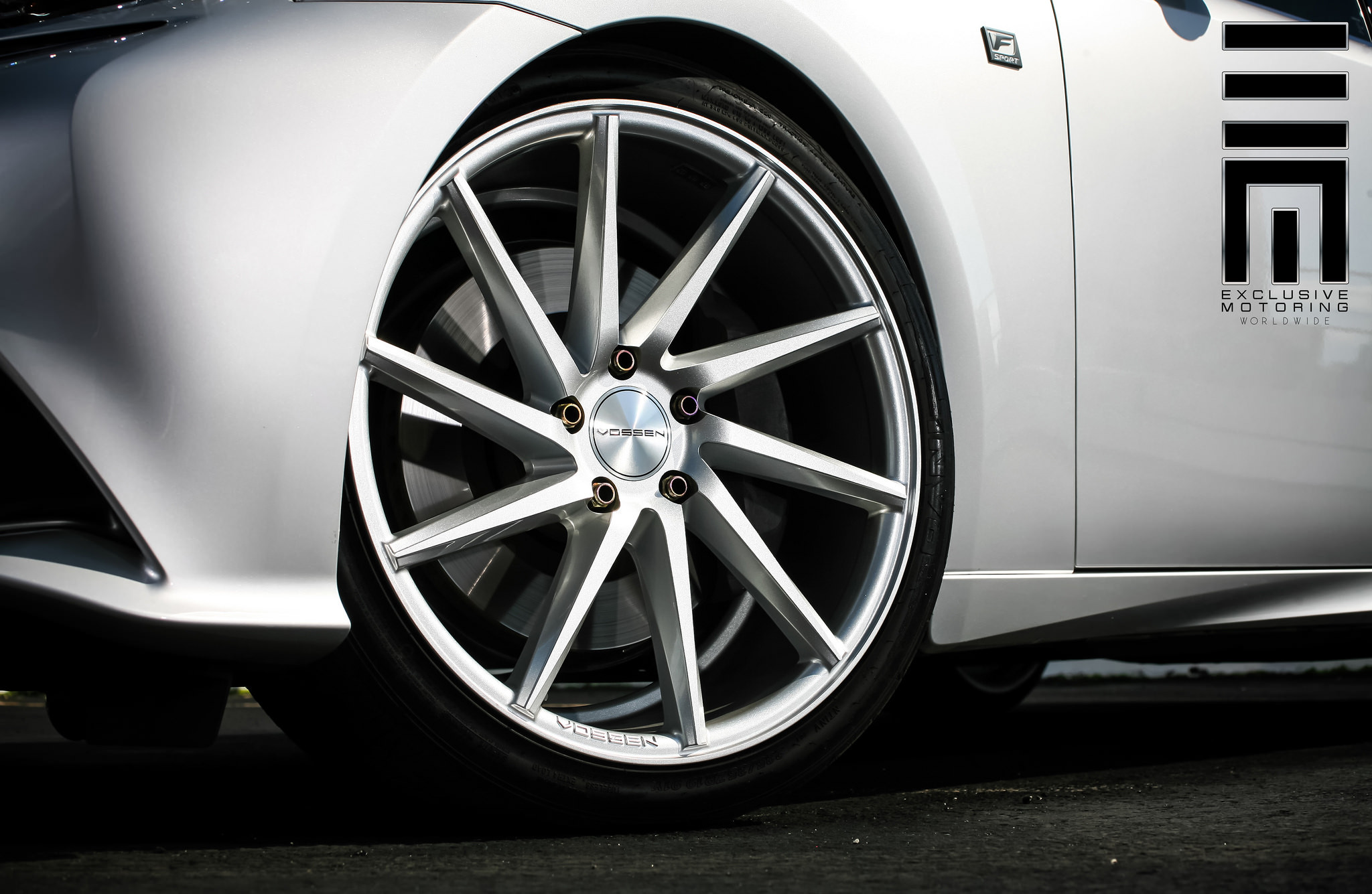 Gloss Silver Vossen VVSCVT Custom Rims - Photo by Exclusive Motoring