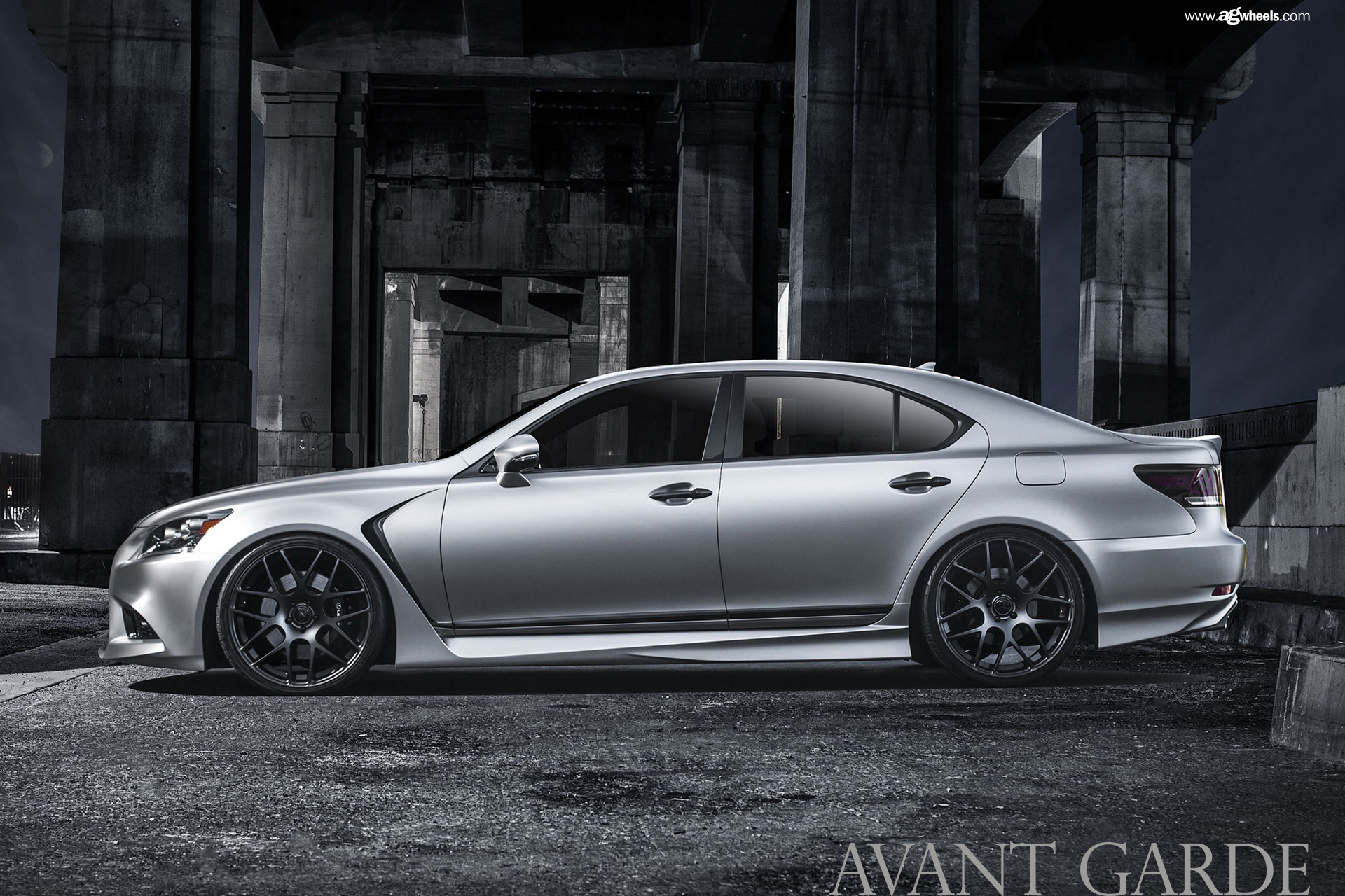 Lexus LS-F Side Skirts - Photo by Avant Garde
