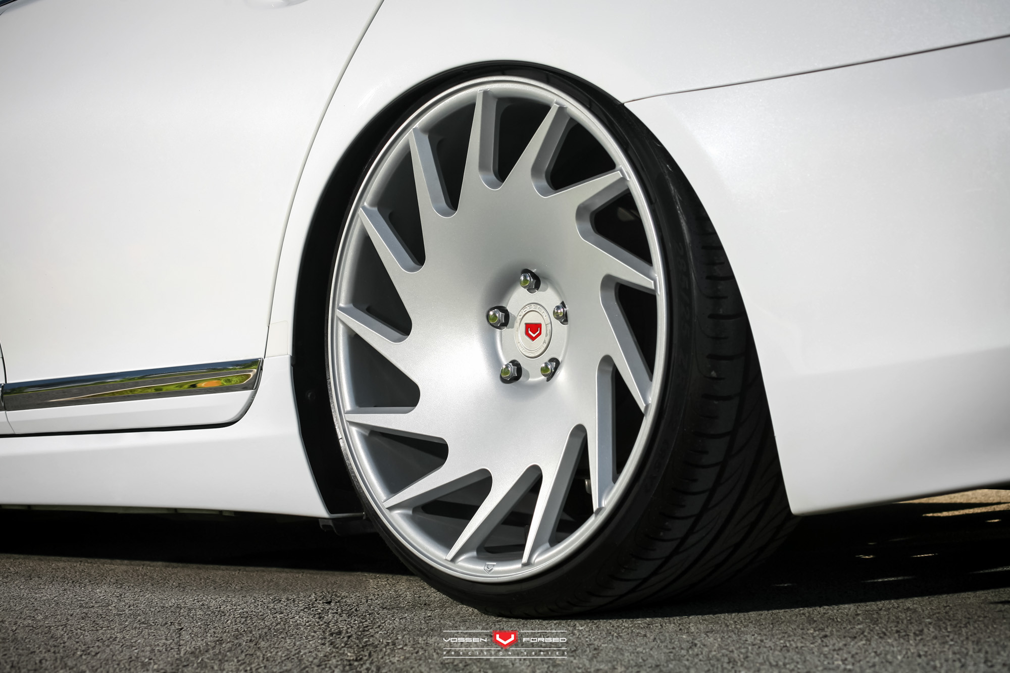 White Lexus LS with Forged VPS Vossen Wheels - Photo by Vossen