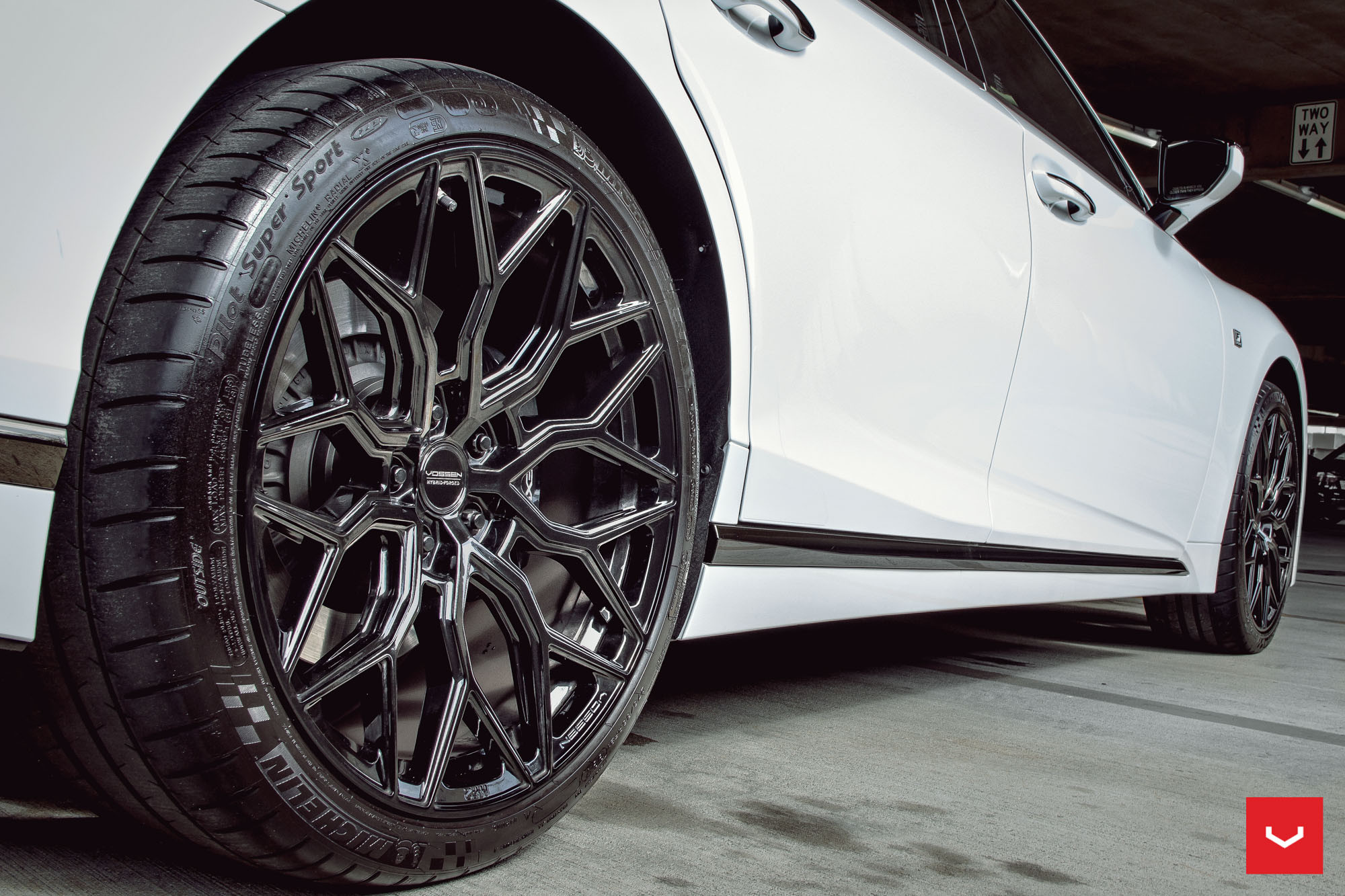 Lexus Lsx Custom Rim Well Built Sedan: Lexus LS Boasting Custom Wheels and Contrasting Body ...