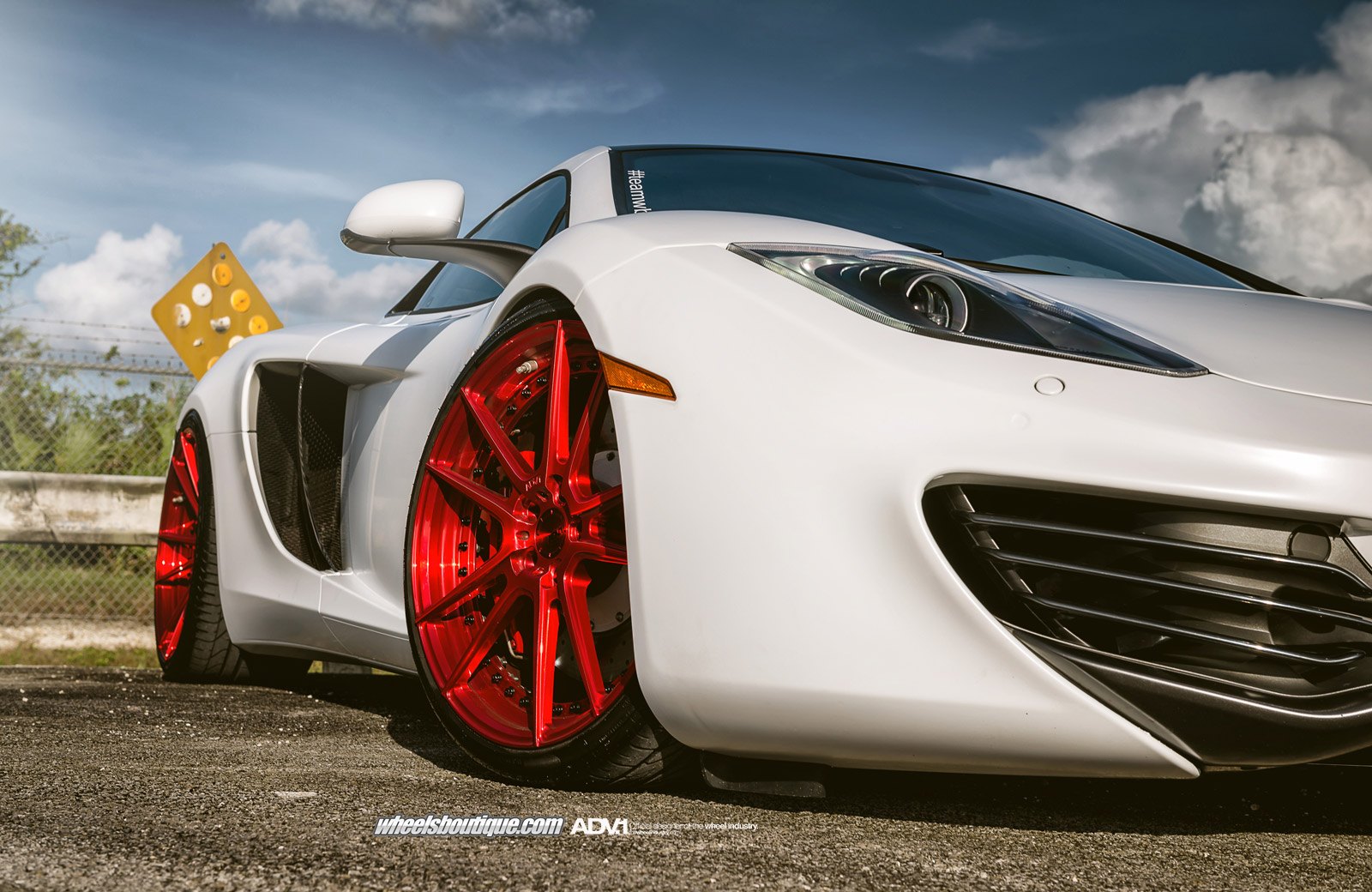 MCLAREN mp4 12c White