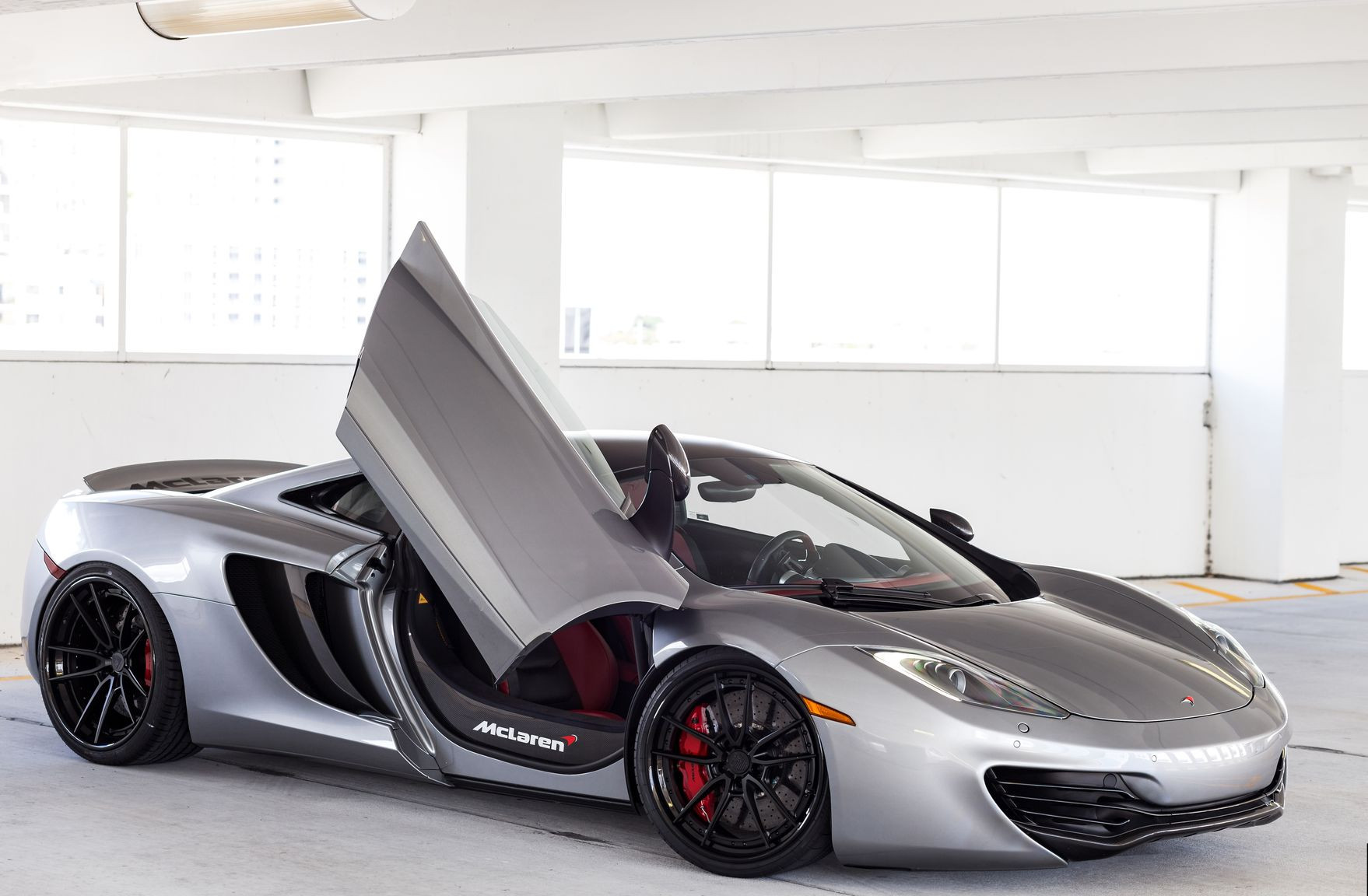 Silver McLaren 12C with Carbon Fiber Front Lip - Photo by Anrky Wheels
