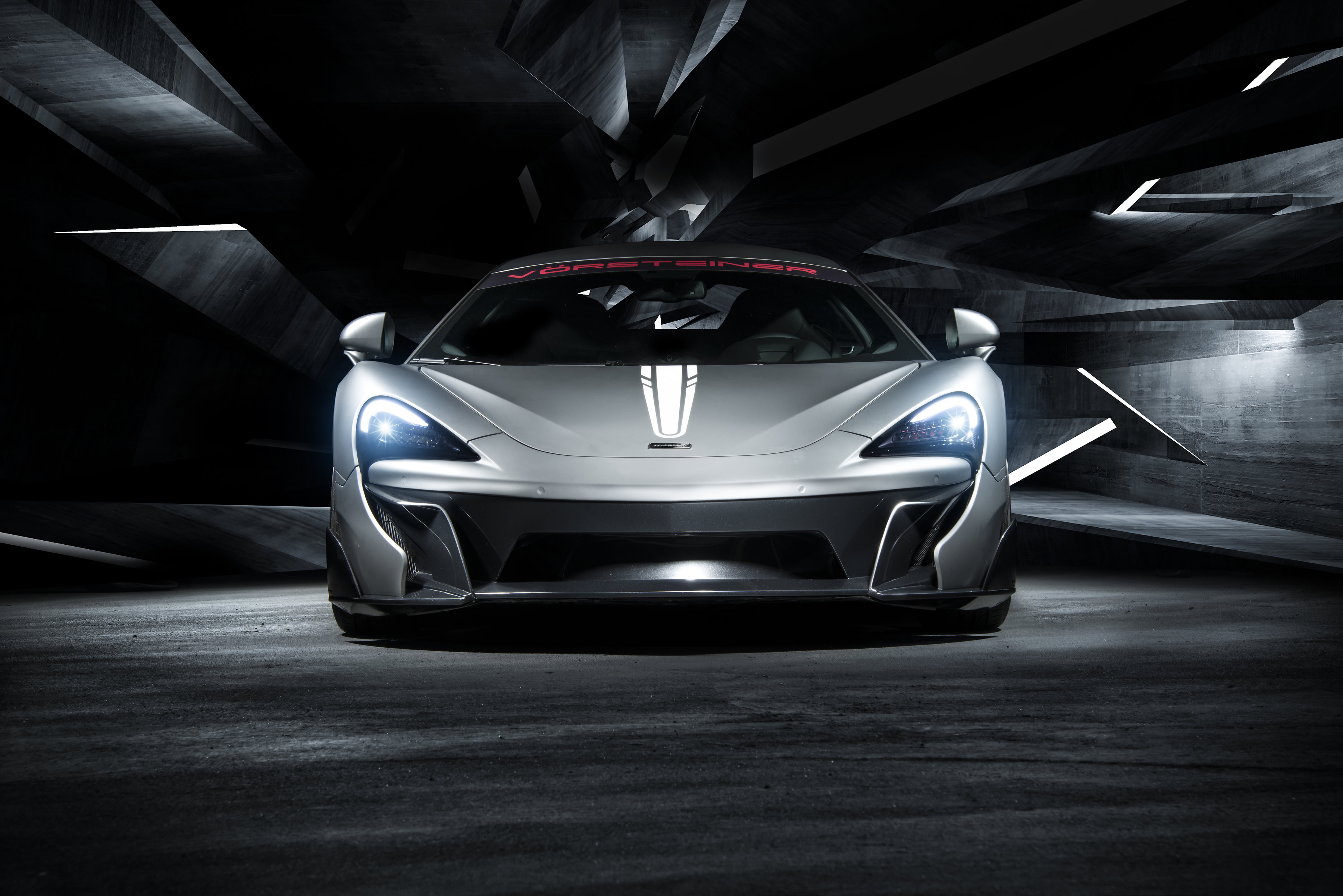 Aftermarket Front Lip on Gray McLaren 570S - Photo by Vorstiner