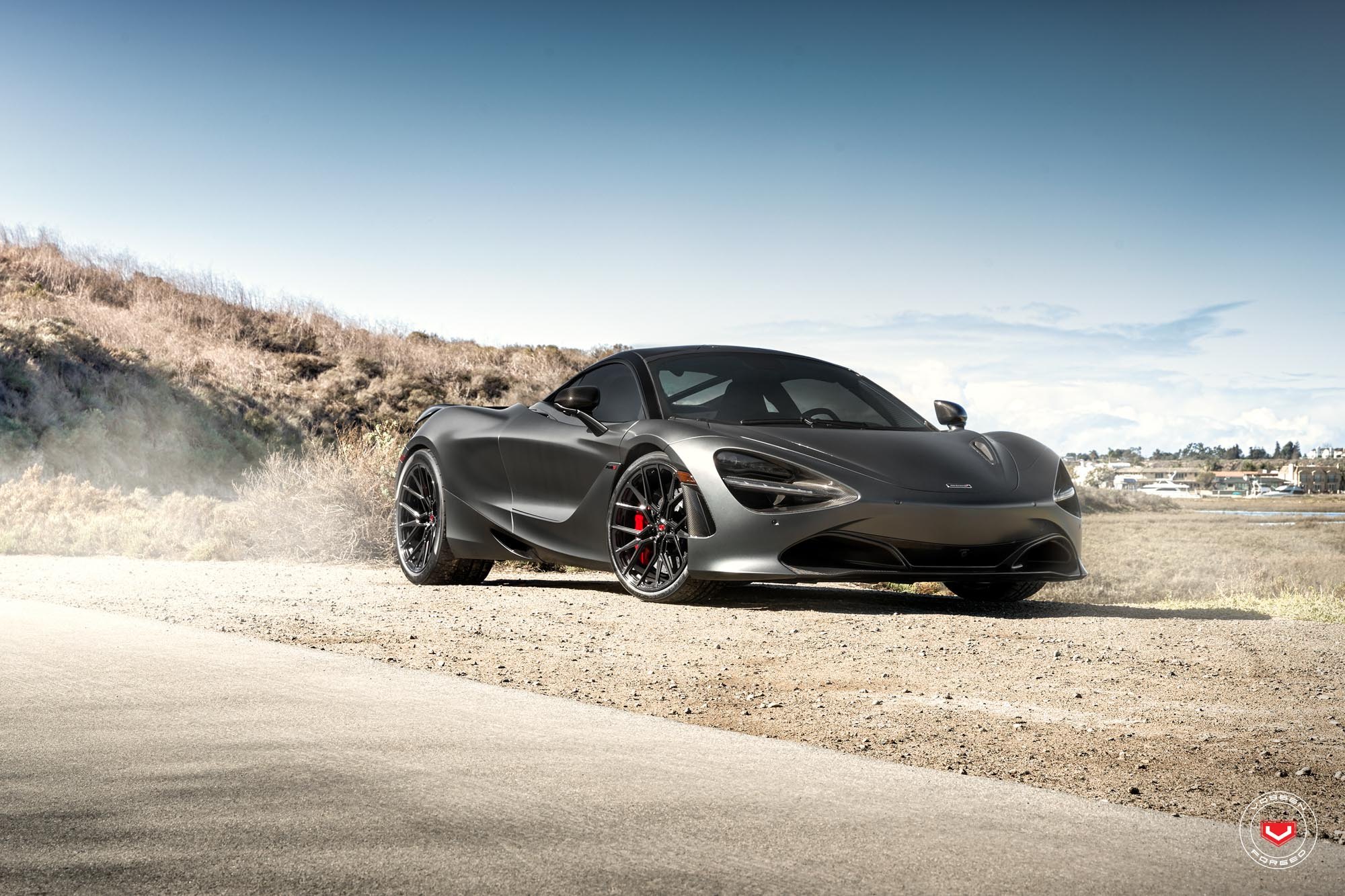 MCLAREN 720s серый