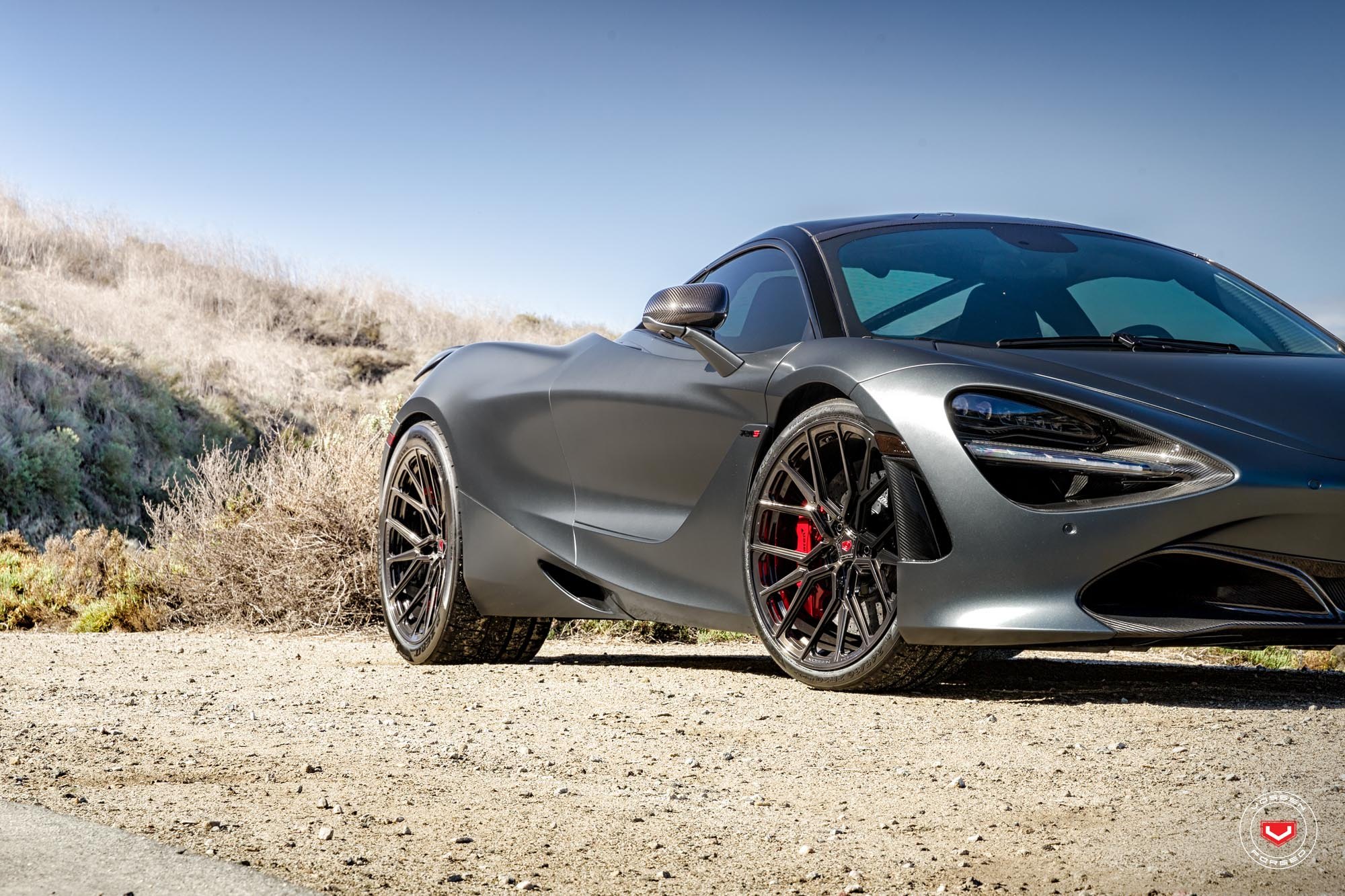 MCLAREN 720s серый