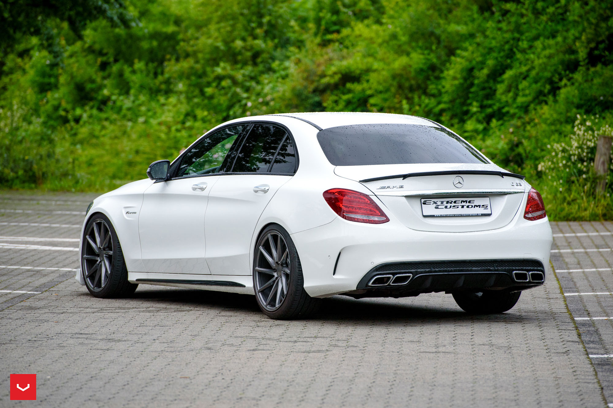 Rear Diffuser on White Mercedes C Class - Photo by Vossen