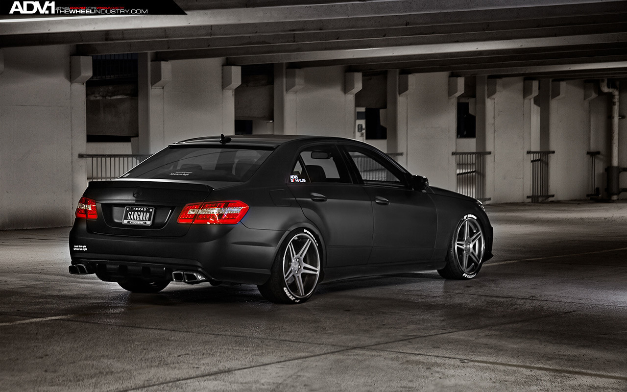 Matte black Mercedes E63 AMG - Photo by ADV.1