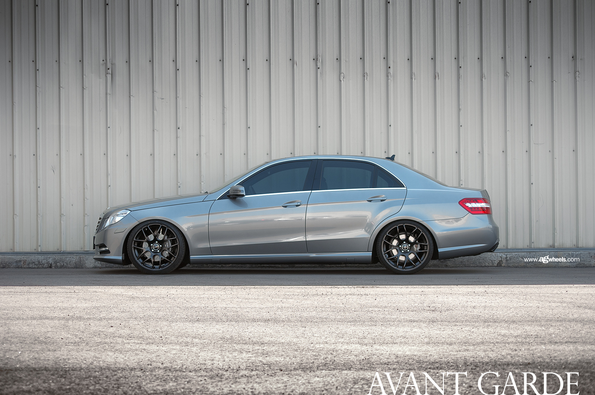 Custom Side Skirts on Gray Mercedes E-Class - Photo by Avant Garde Wheels