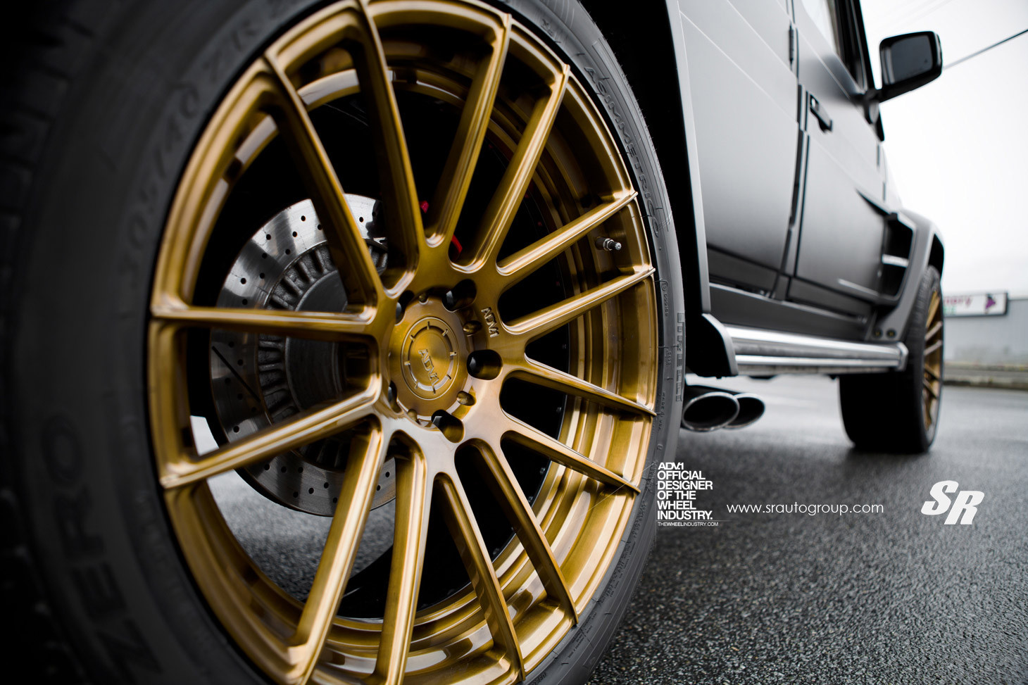 ADV1 Gold Rim Designed For Mercedes G-Class - Photo by ADV.1
