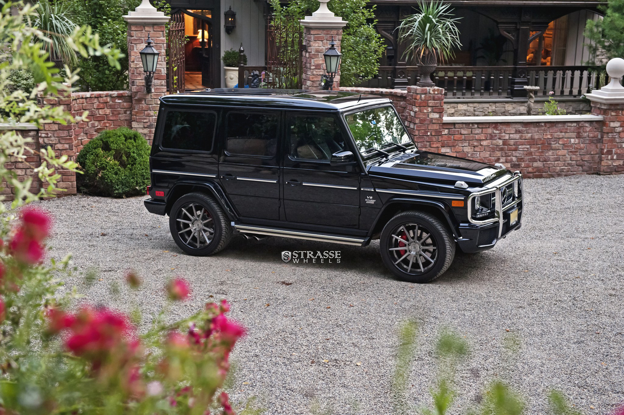 Black Mercedes G-Class with Polished Running Boards - Photo by Strasse Forged