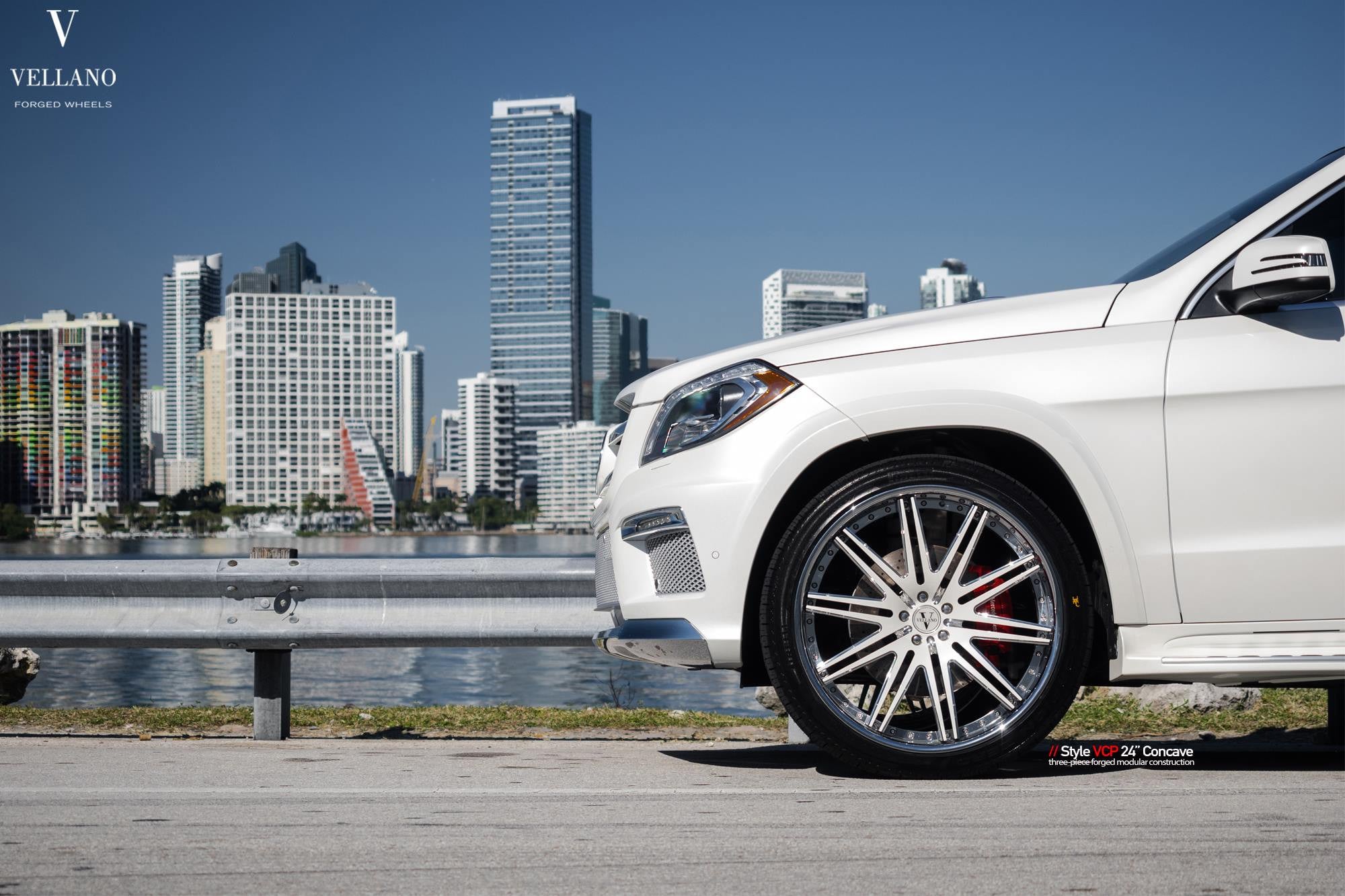 Modified Gl Class Deluxe Apprearance of Mercedes GL Class on Custom Rims | CARiD.com Gallery