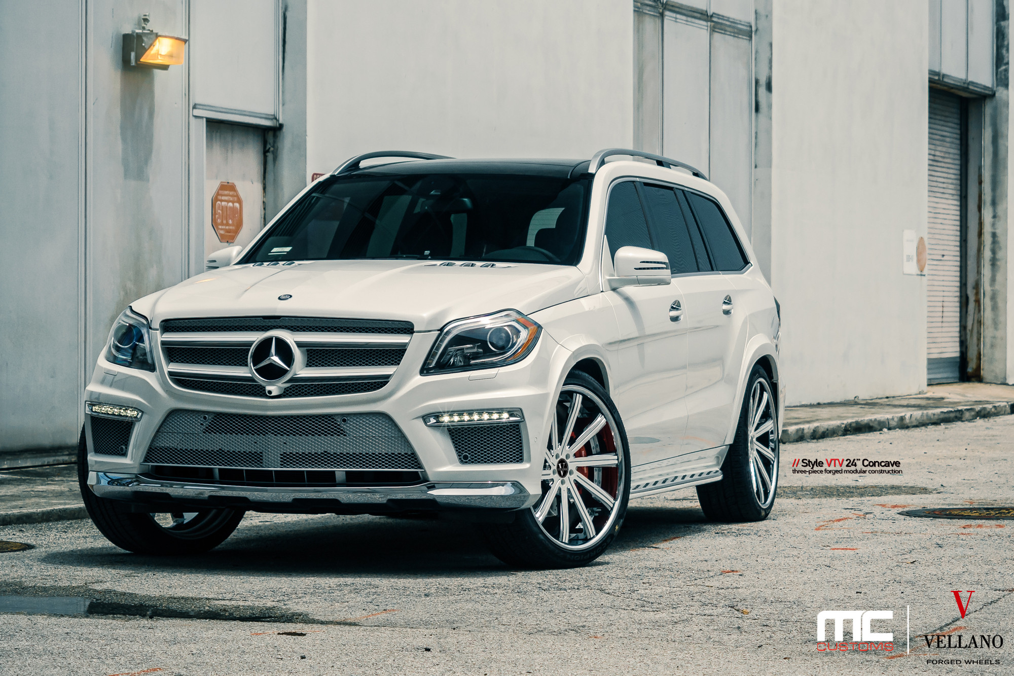 Front Bumper with LED Lights on White Mercedes GL Class - Photo by Vellano