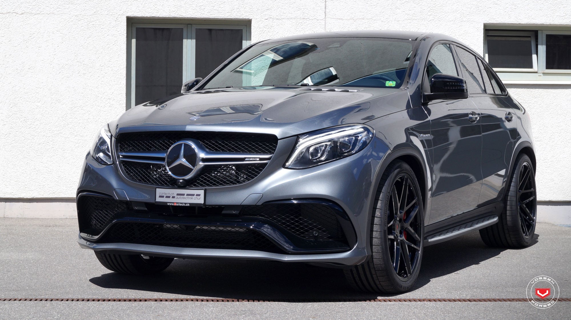 Mercedes GLE with Custom Front Bumper Cover - Photo by Vossen
