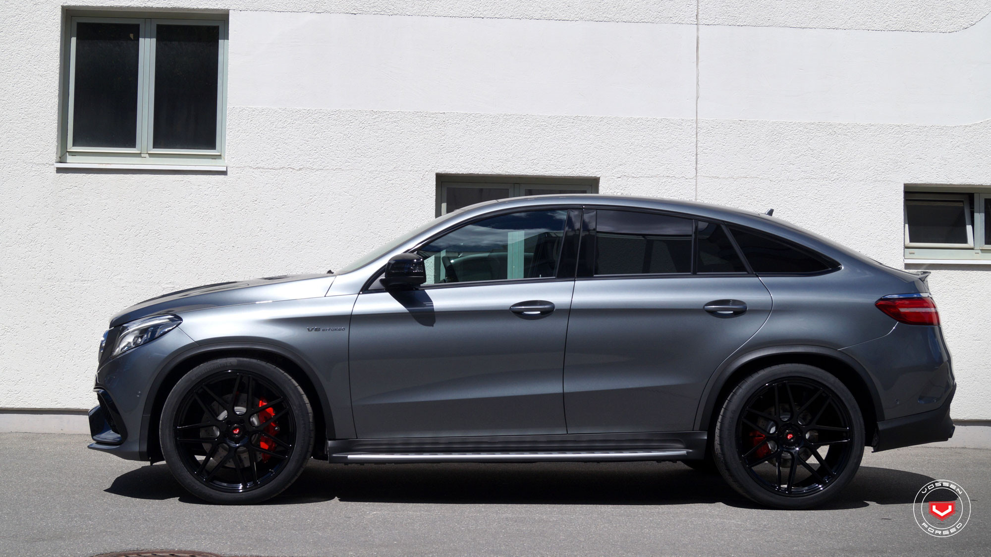 Mercedes GLE with Aftermarket Running Boards - Photo by Vossen