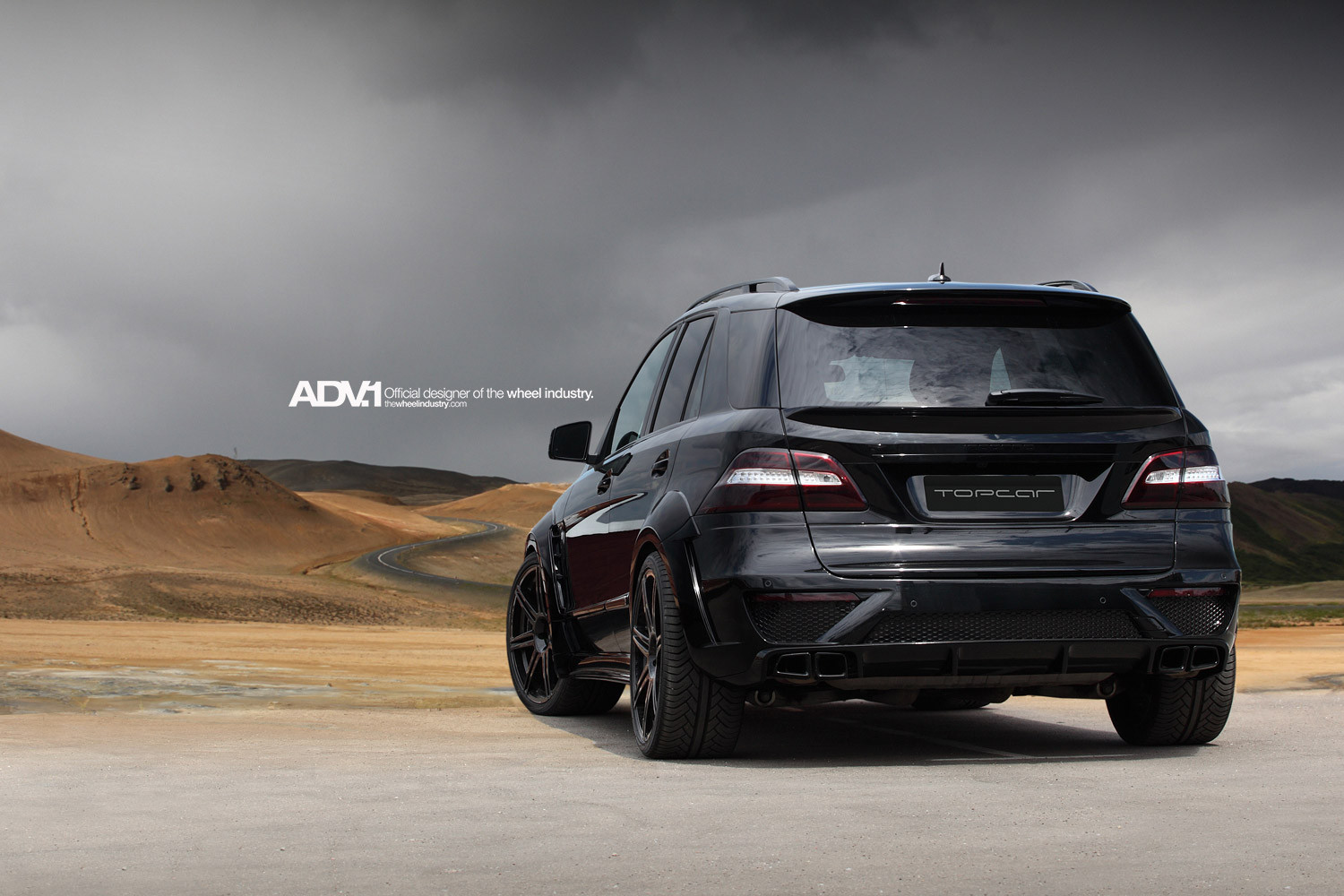 Mercedes M-Class Featuring Smoke Taillights - Photo by ADV.1